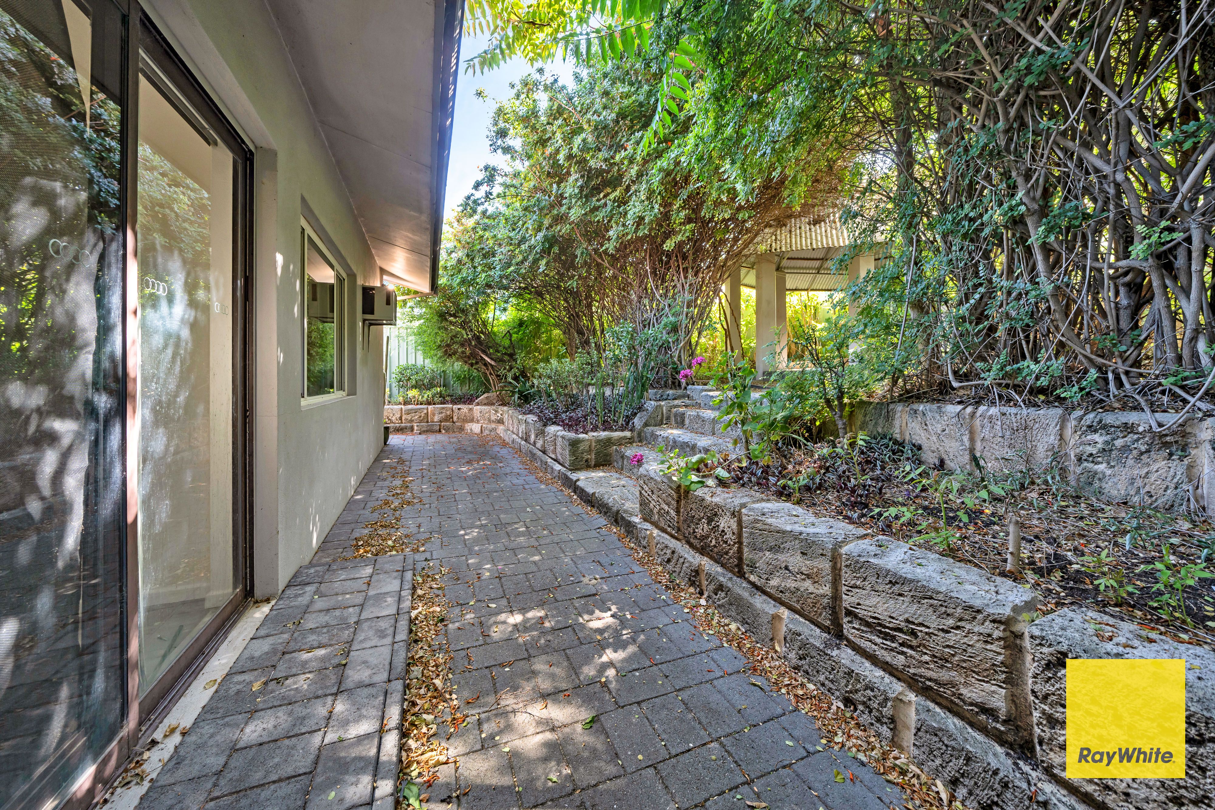 380 Flinders Street, Nollamara, WA 6061