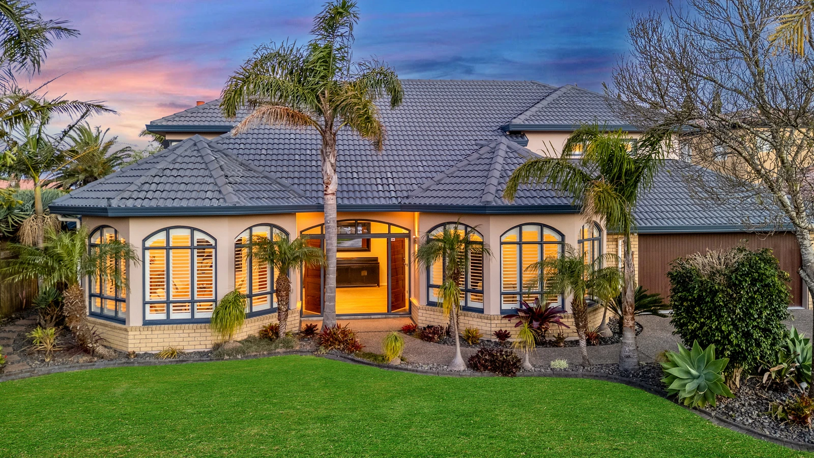 20 Quedley Court, Eastern Beach, Manukau City