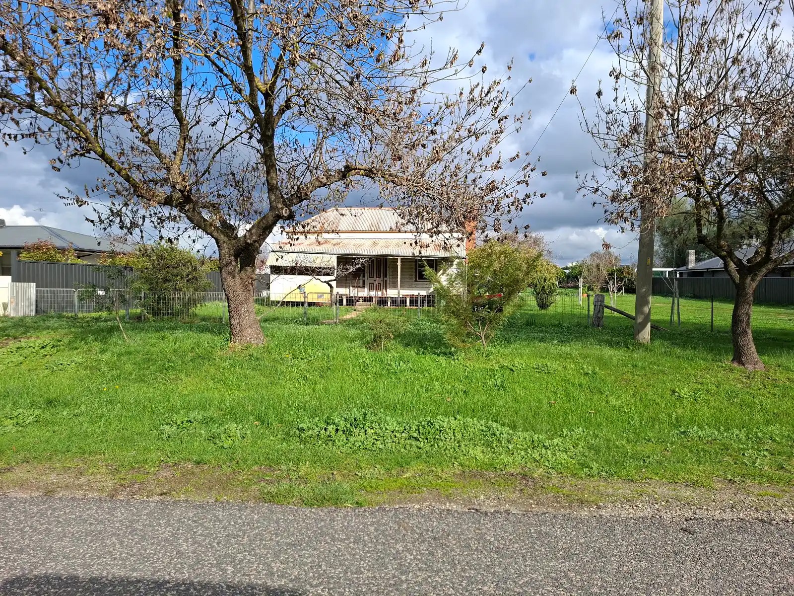34 Pell Street, Howlong, NSW 2643