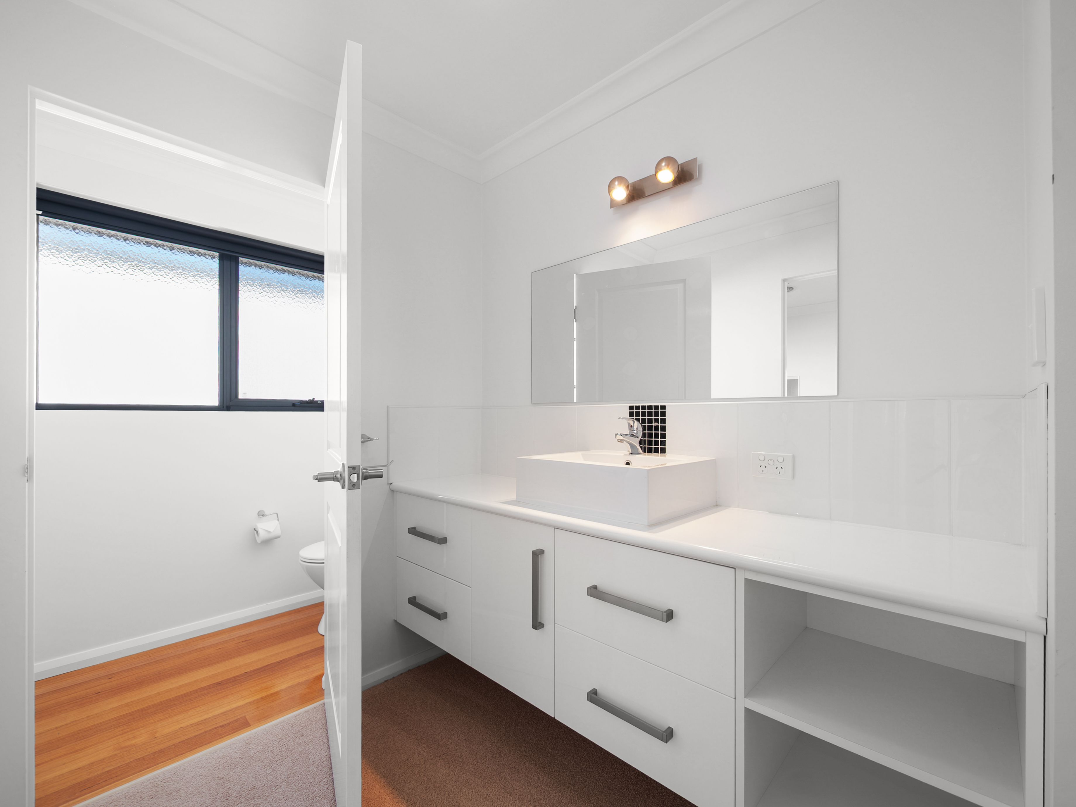 16 Isabelle Court — photo 17 of 27