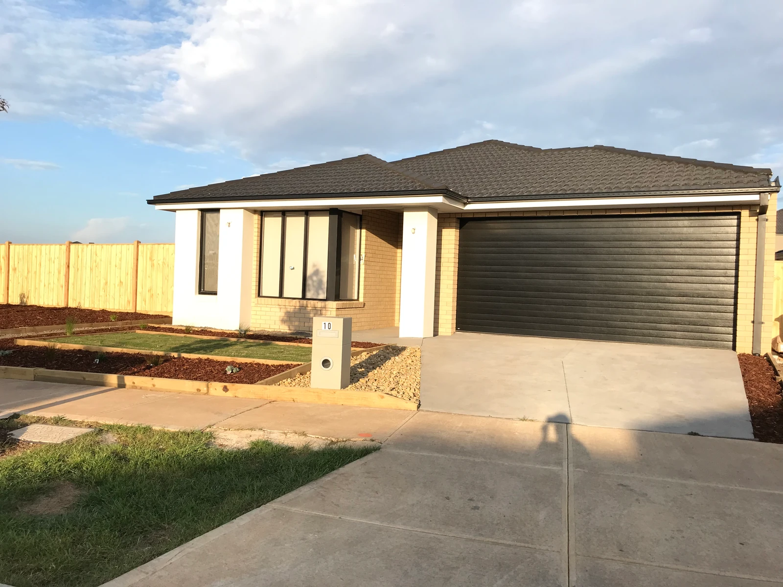 10 Angel Street, Truganina, VIC 3029