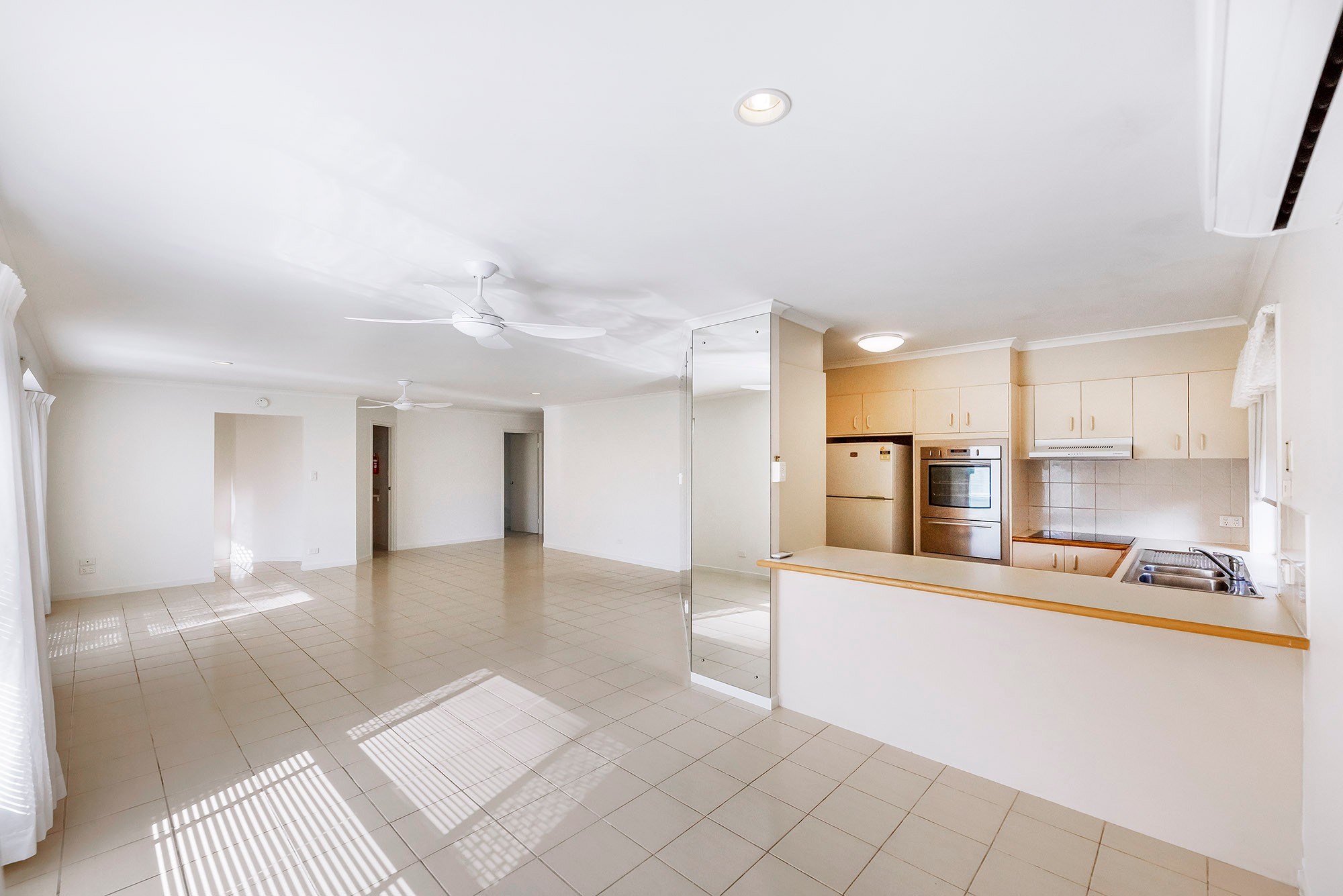 19 Emerton Crescent, Robina, QLD 4226