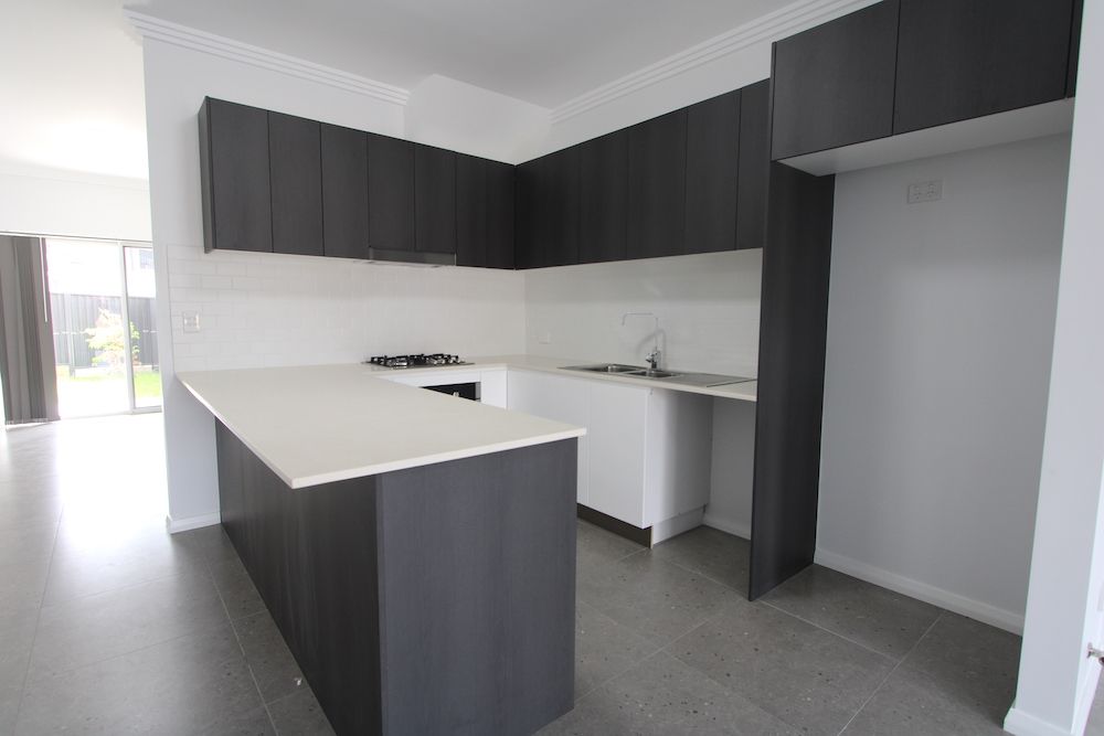 2/30-32 Third Avenue, Macquarie Fields, NSW 2564