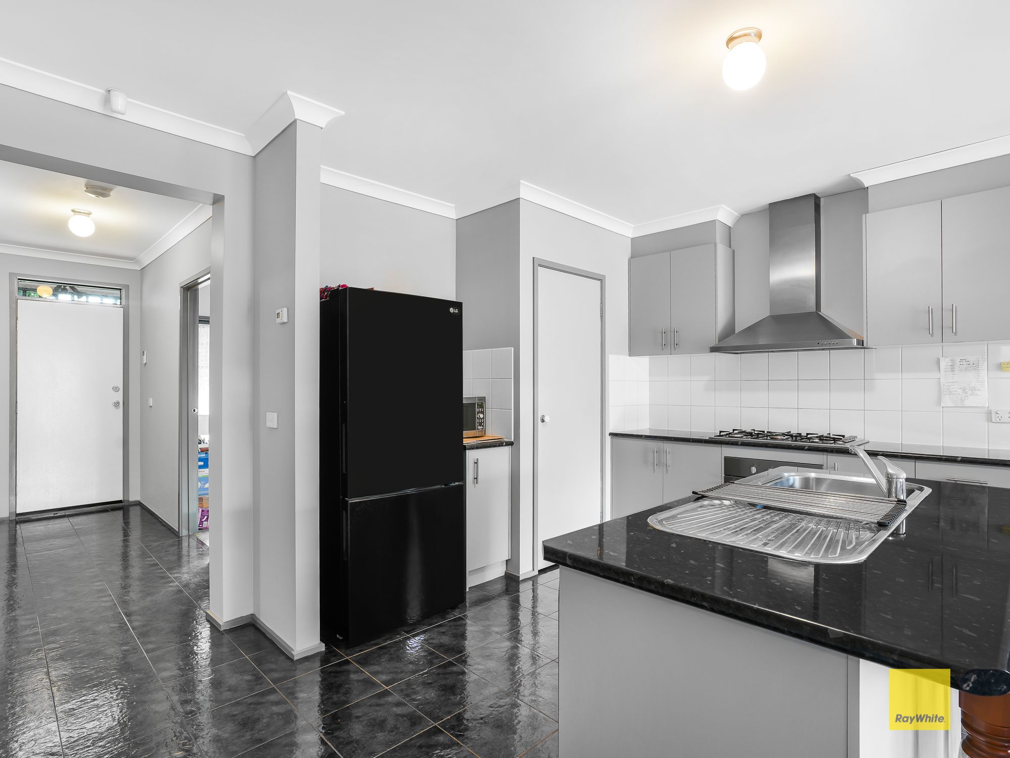 13 Insley Way, Caroline Springs, VIC 3023