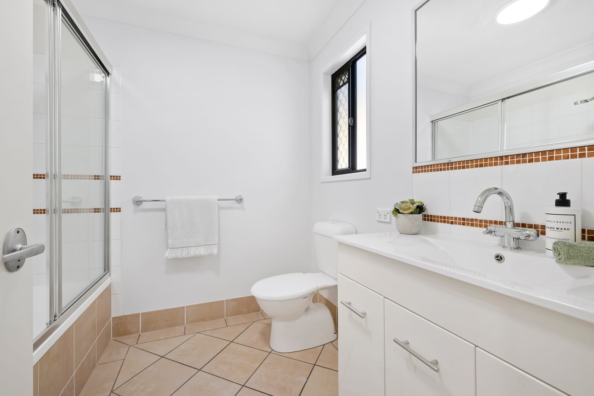 2/7 Indooroopilly Road — photo 13 of 20