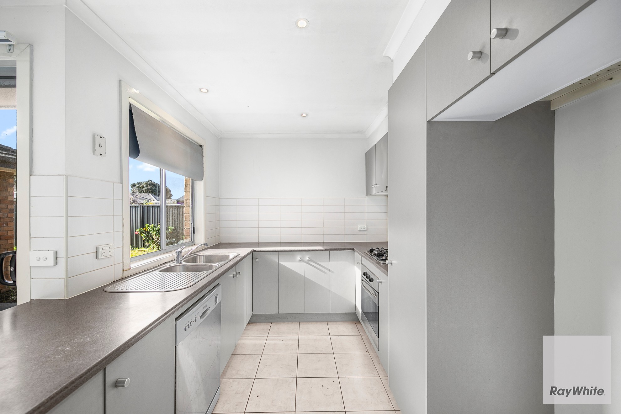 6 Stapehill Court, Deer Park, VIC 3023