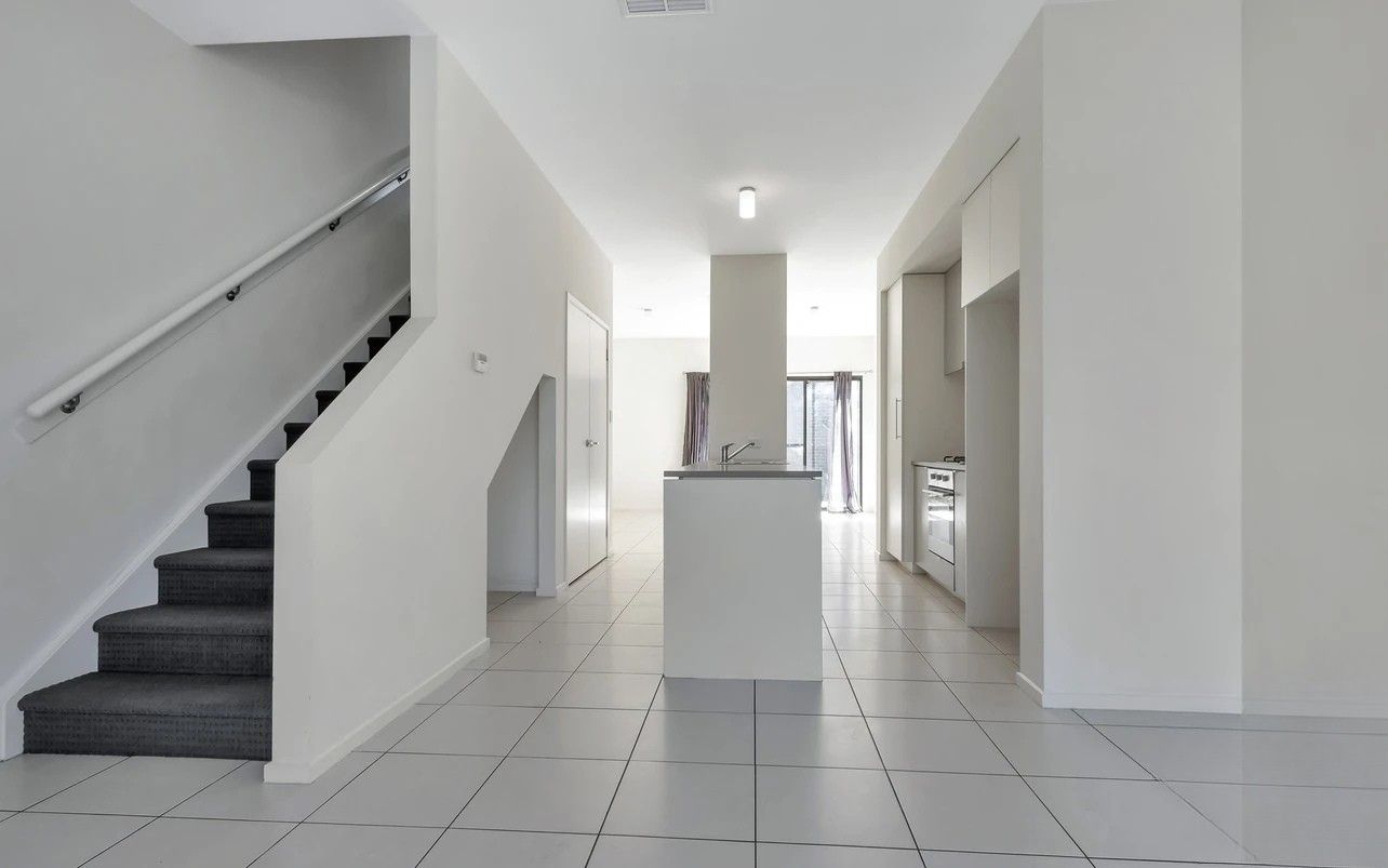 9 Derby Lane, St Clair, SA 5011