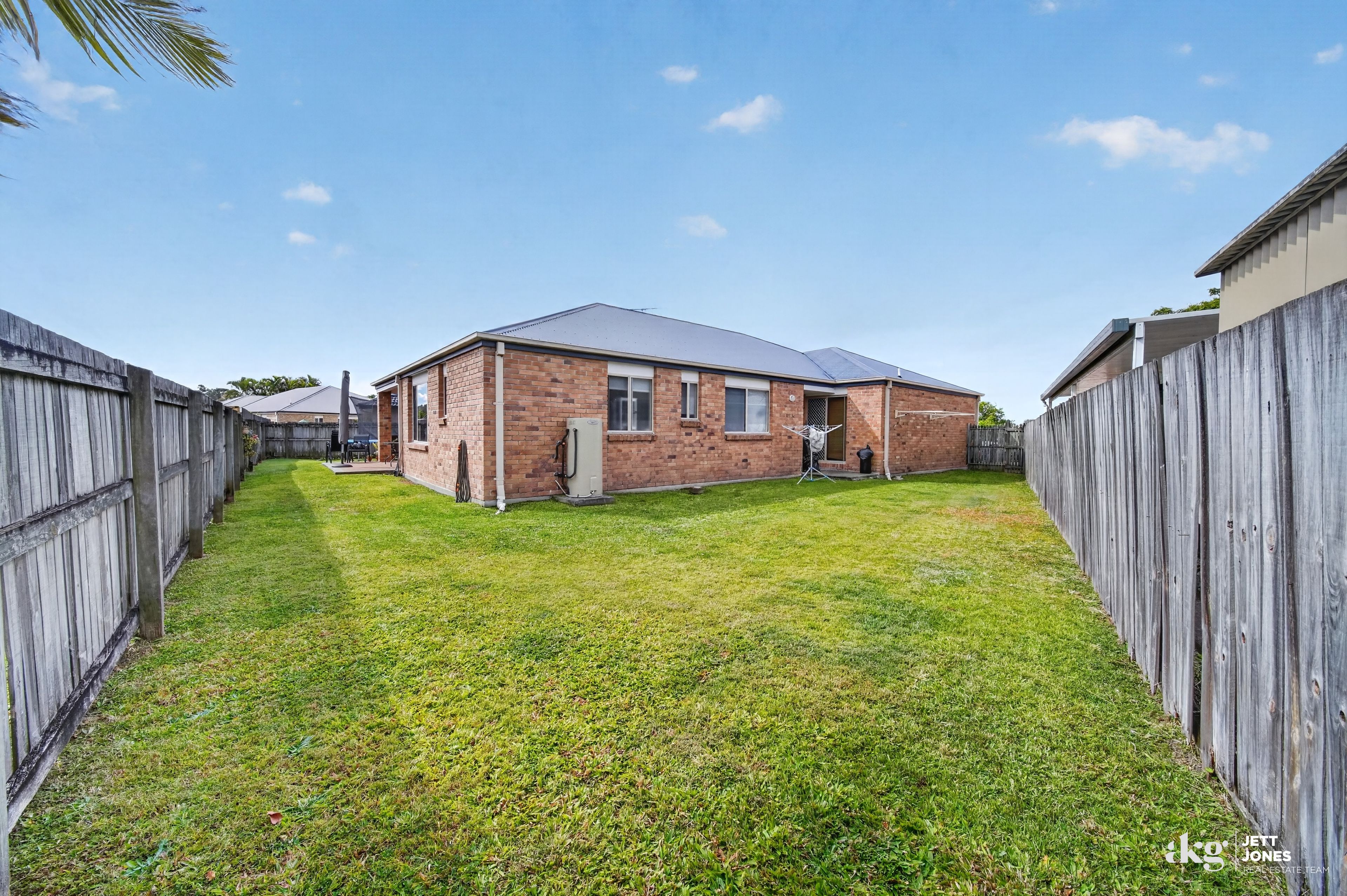 18 Lake Wivenhoe Court — photo 15 of 21