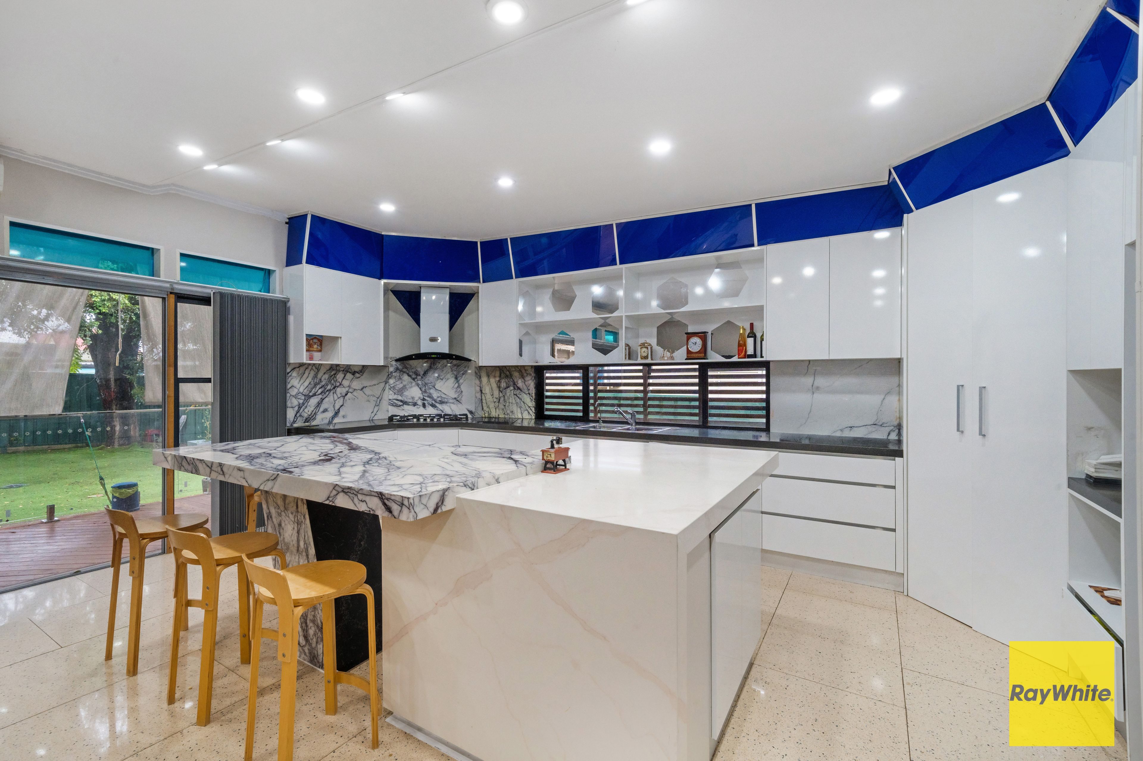 10 Farningham Street — photo 5 of 13