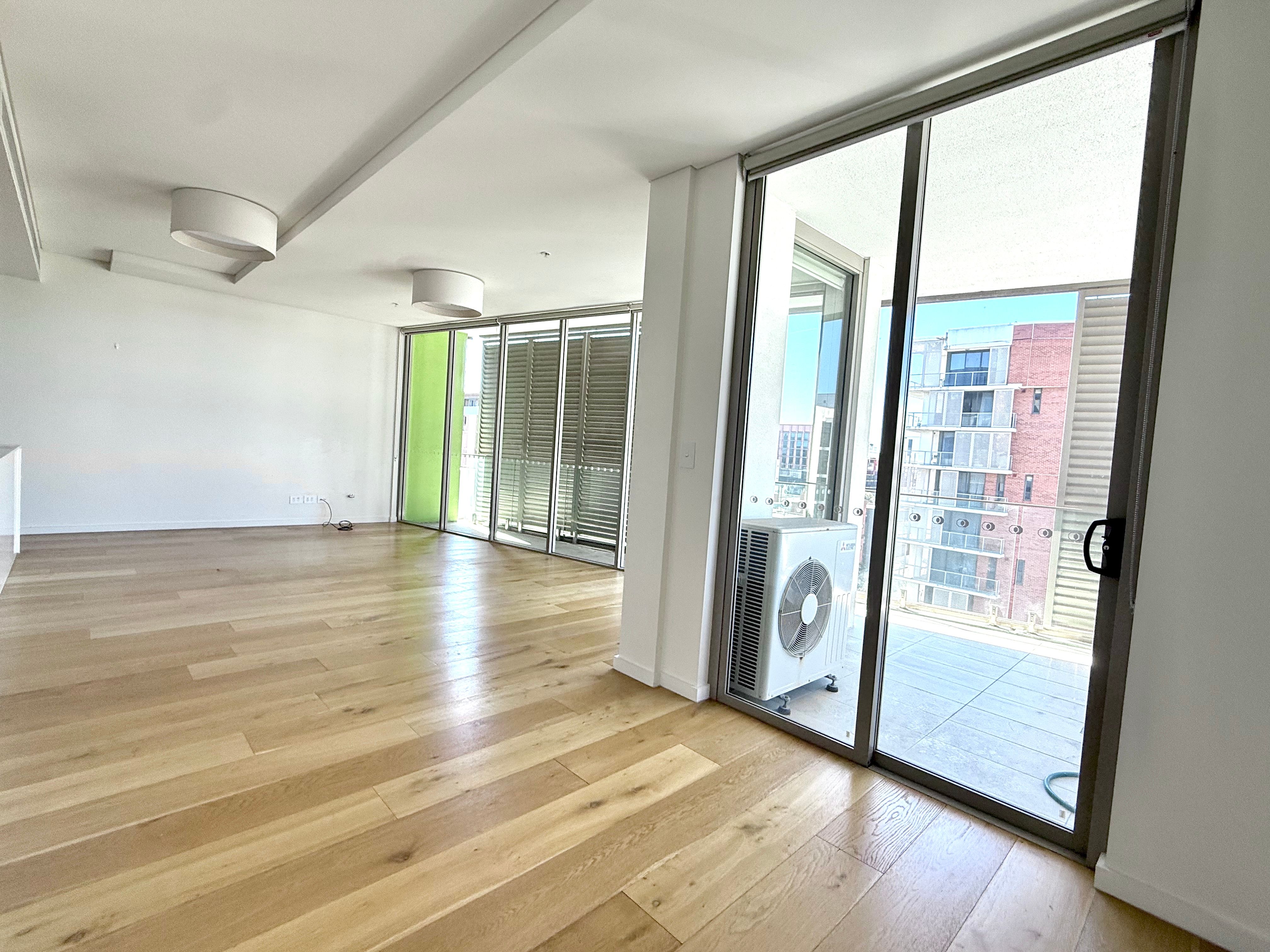 805/248 Coward Street — photo 5 of 10