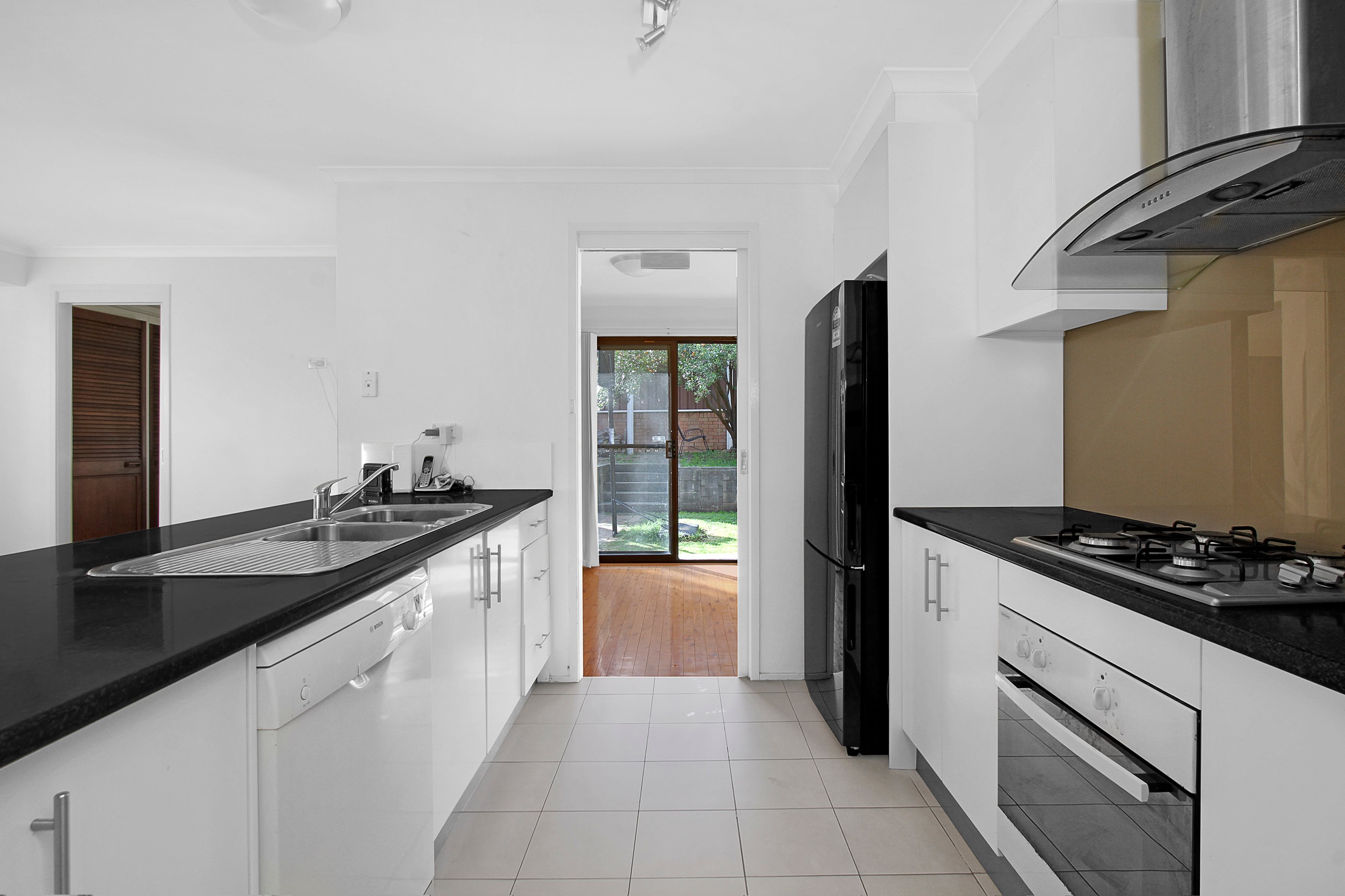 8 Manna Place, Bossley Park, NSW 2176
