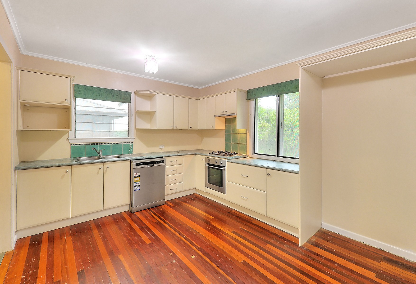 11 Luprena Street, Mansfield, QLD 4122
