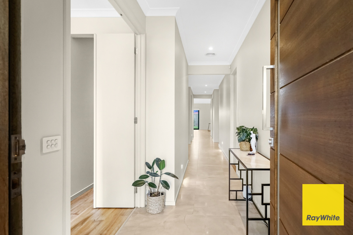 39 Honeydew Way, Rockbank, VIC 3335