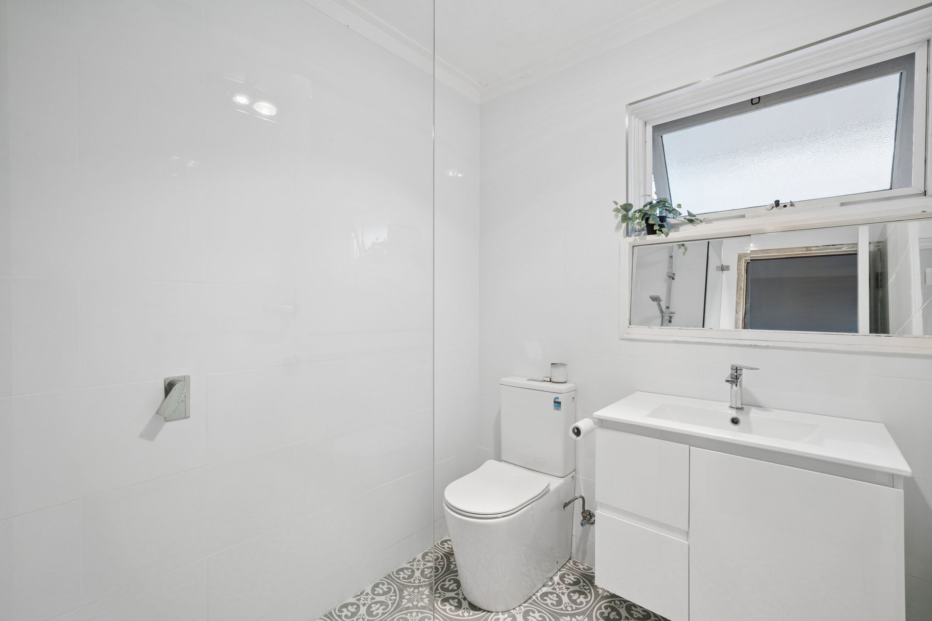 17B Ives Street — photo 11 of 19