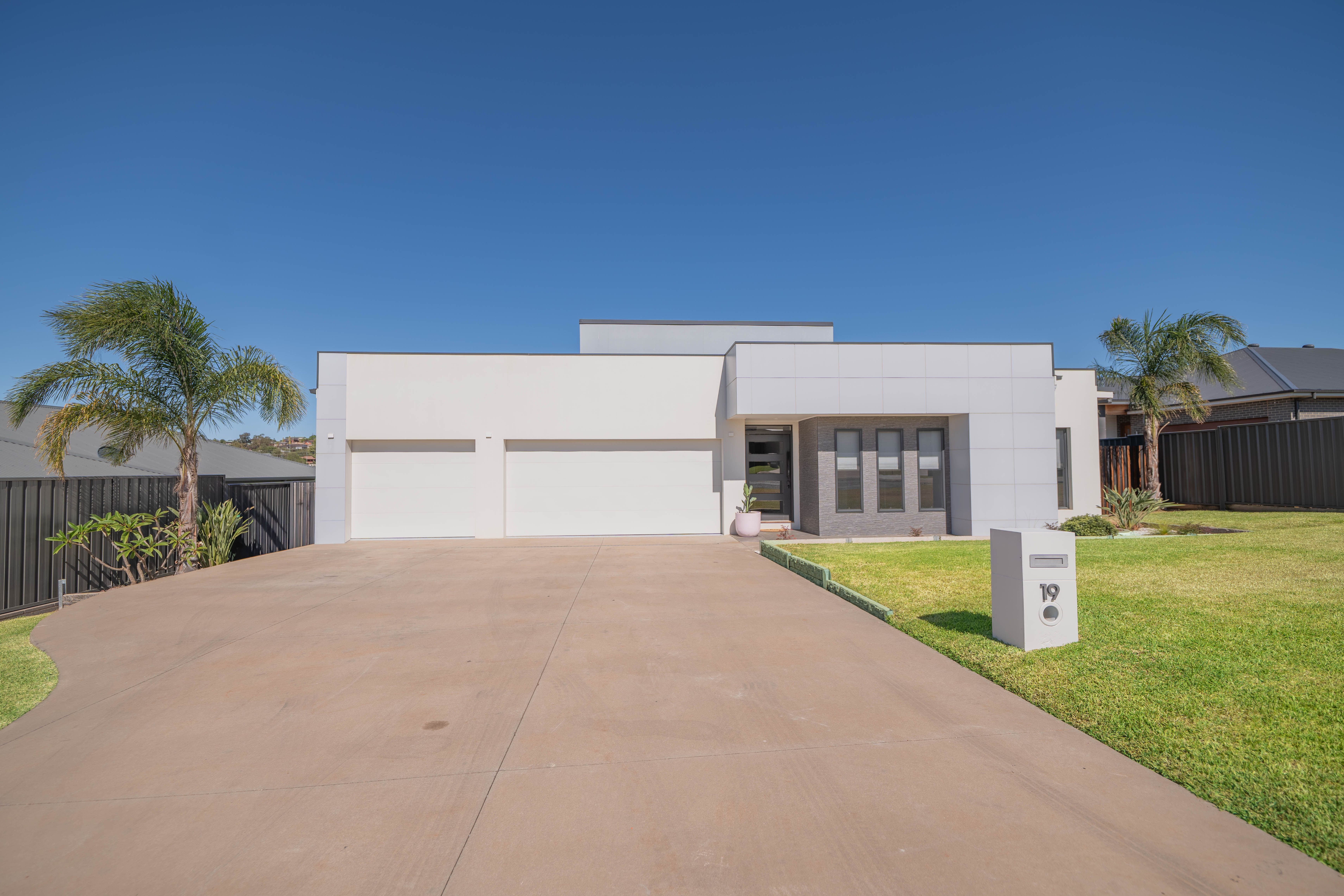 19 Hydrangea Avenue, Parkes, NSW 2870