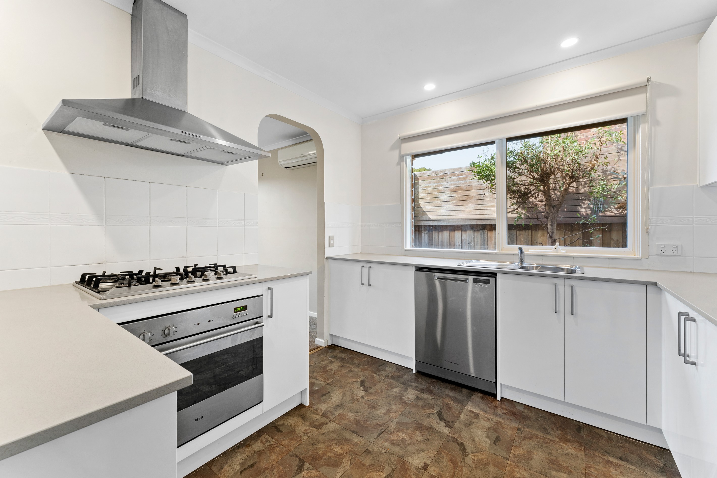 21 Tarwin Drive, Croydon Hills, VIC 3136