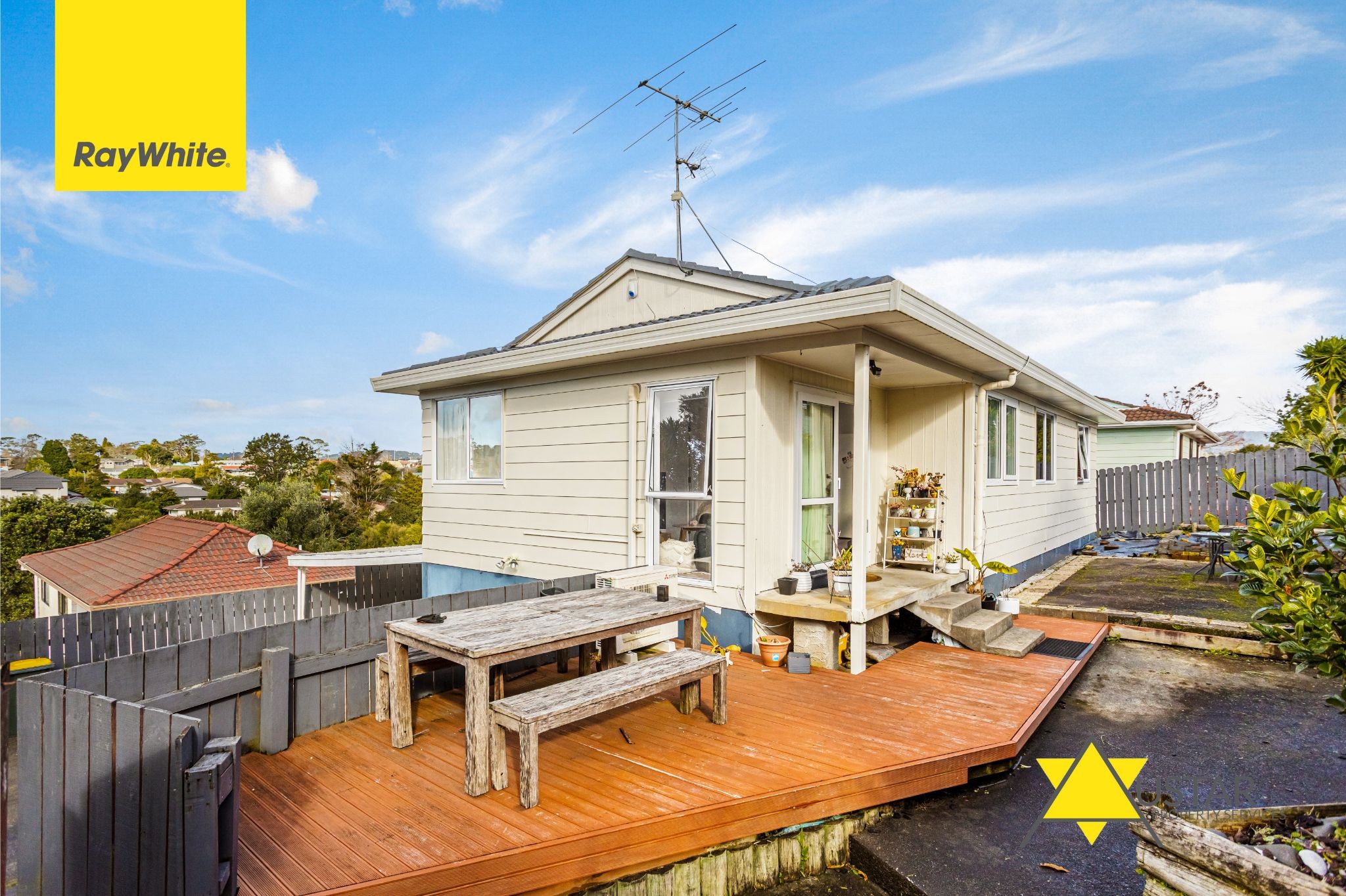 14a Chislehurst Street, Henderson, Waitakere City
