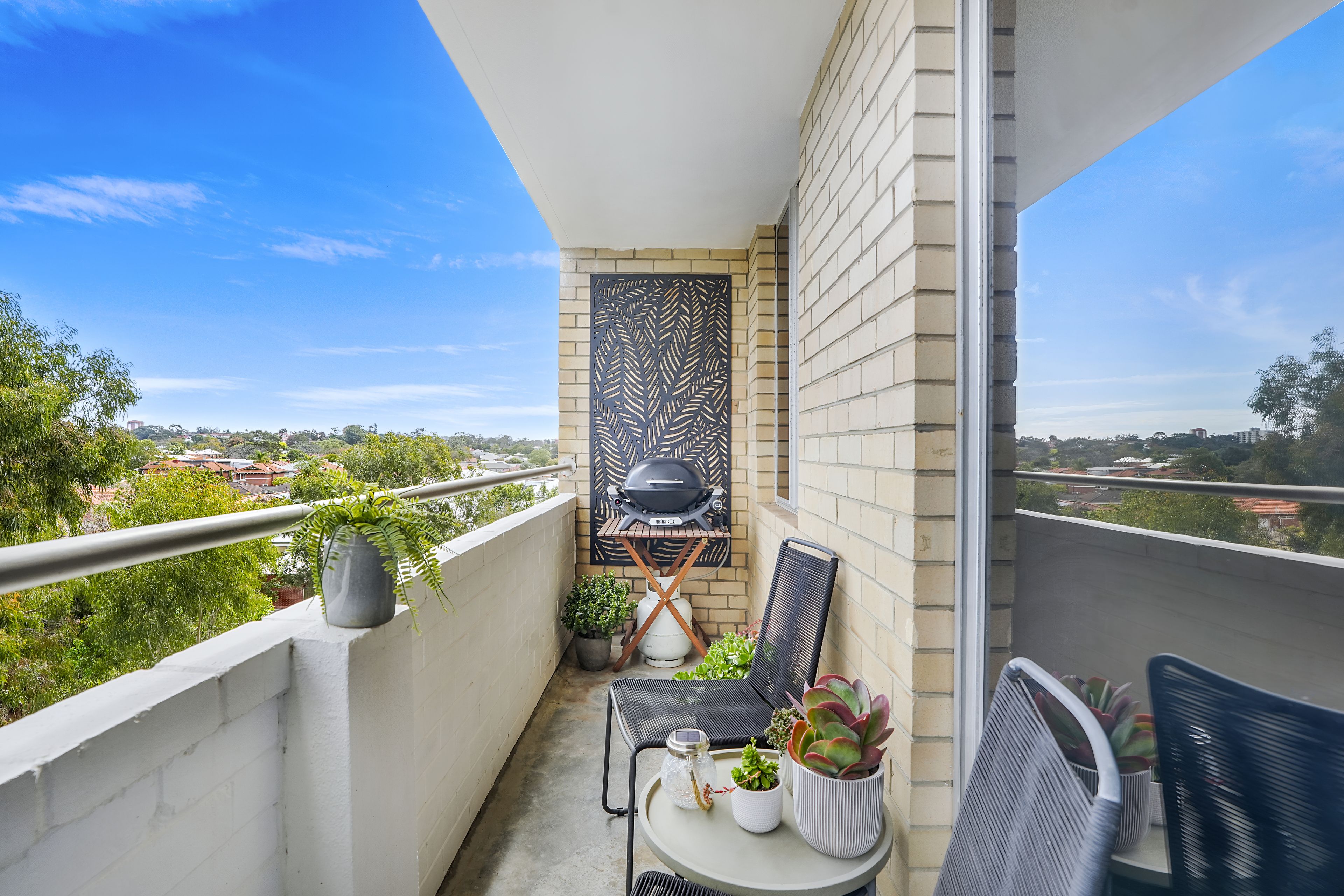 57/50 Kirkham Hill Terrace — photo 14 of 23