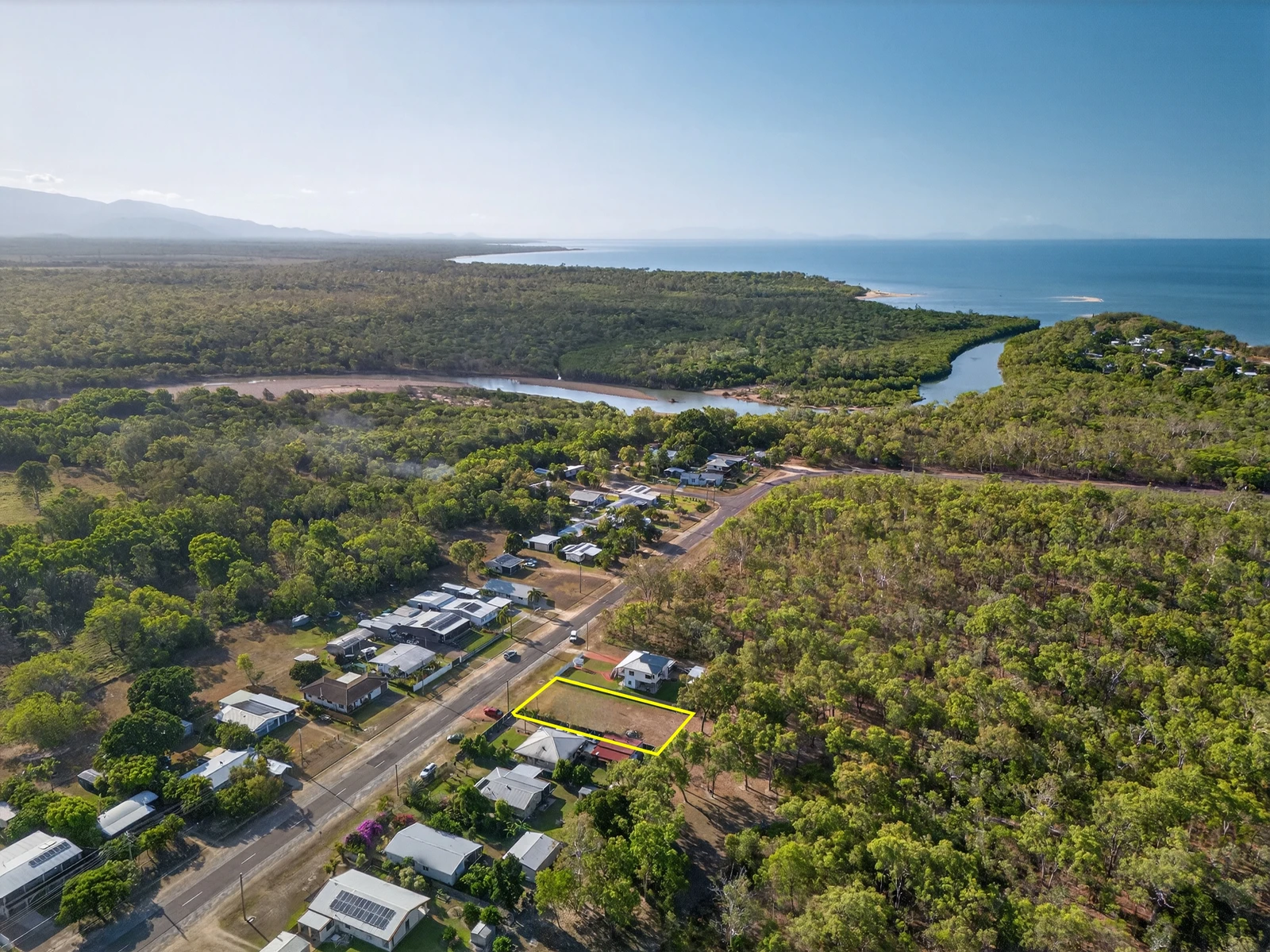 225 Balgal Beach Road, Balgal Beach, QLD 4816