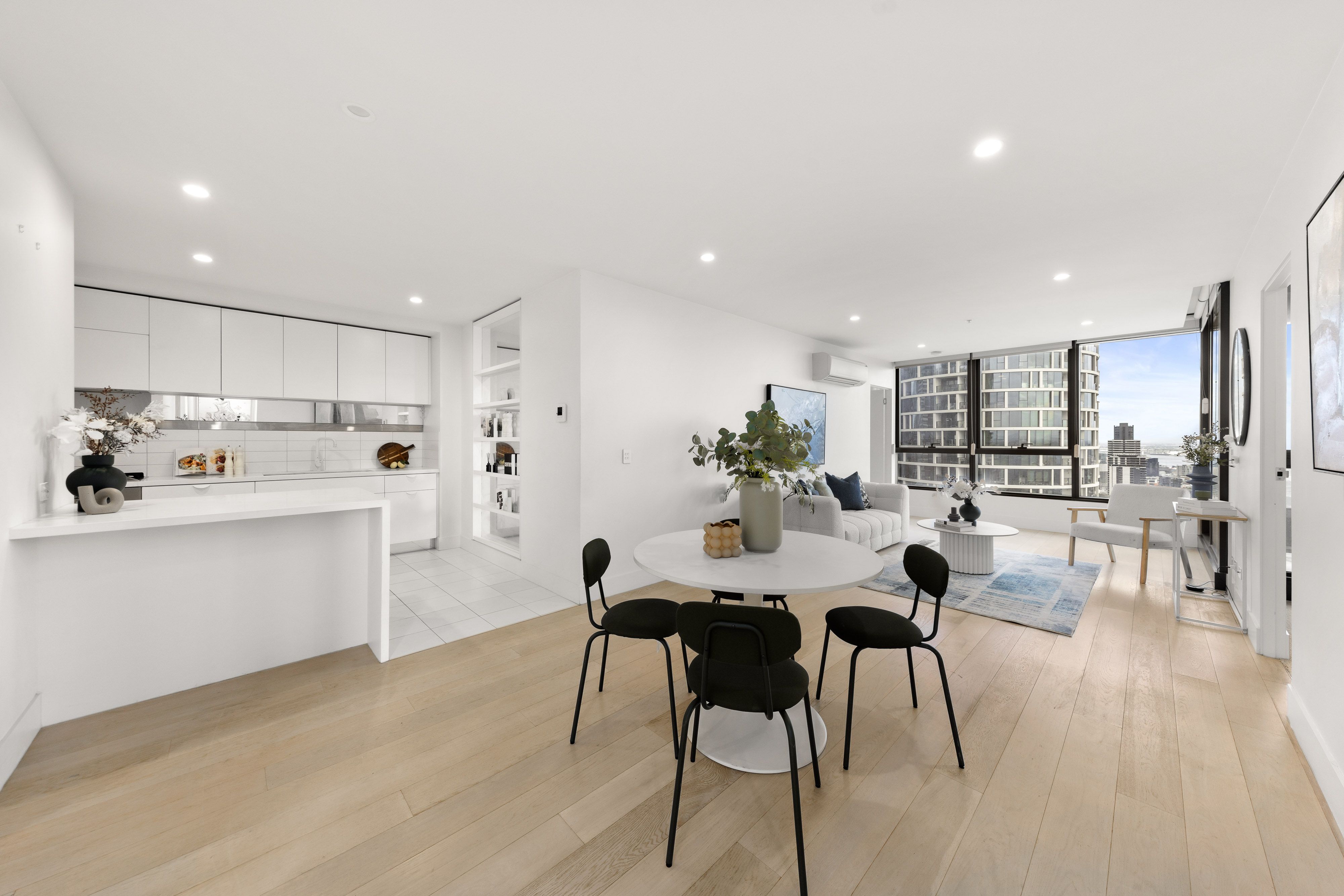3203/500 Elizabeth Street — photo 4 of 27
