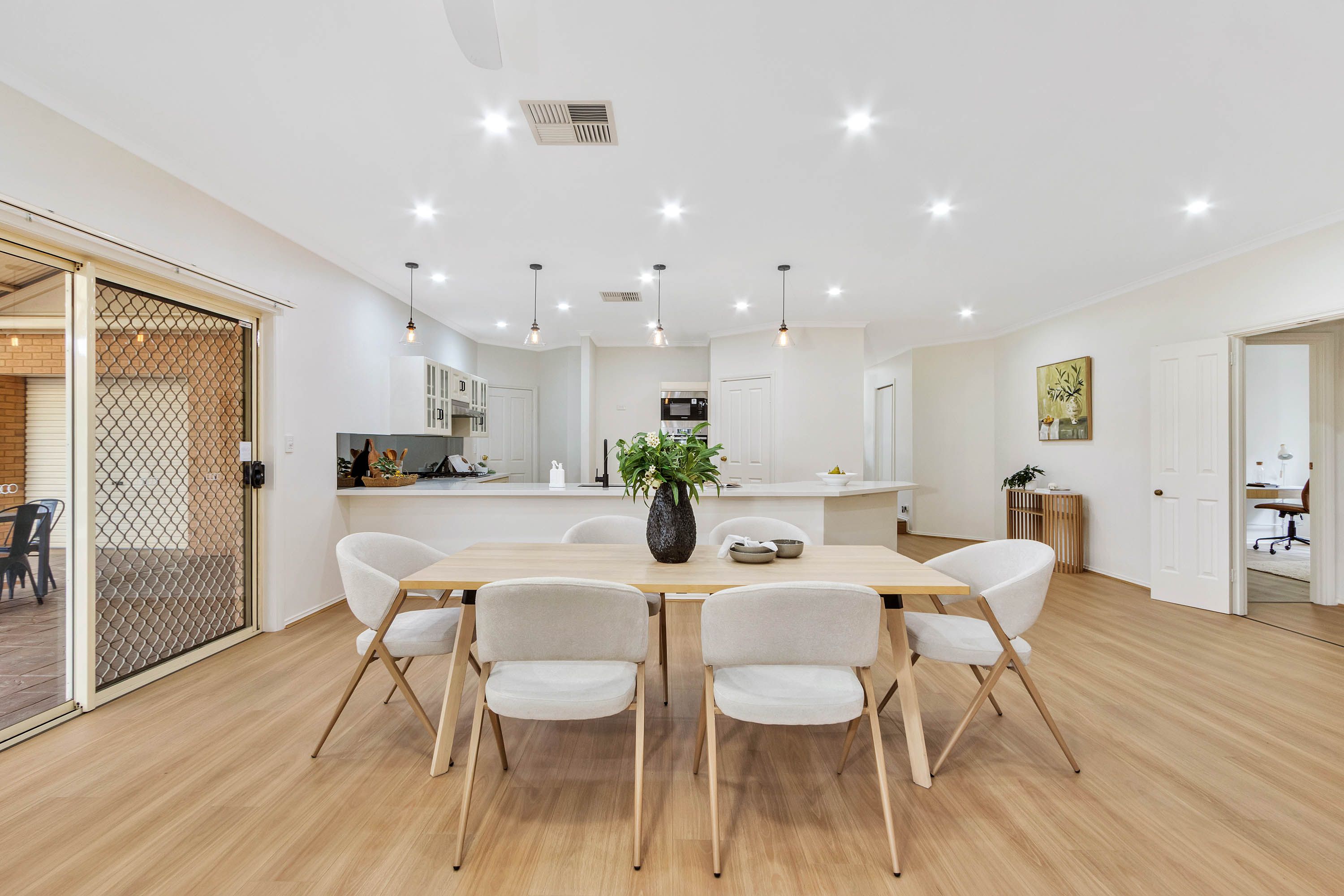 1 Gerlach Grove — photo 8 of 25