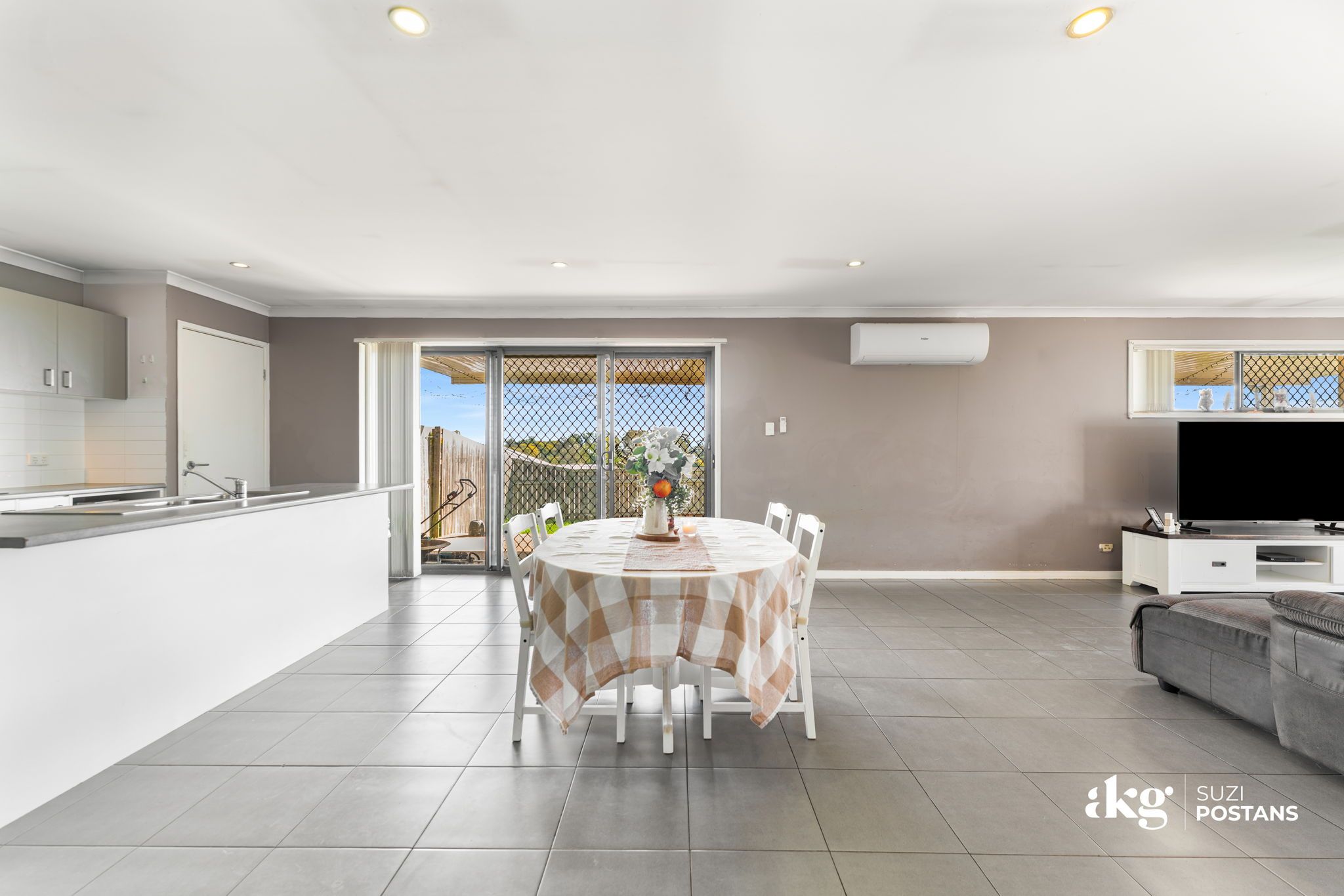 37 Monza Street — photo 10 of 19