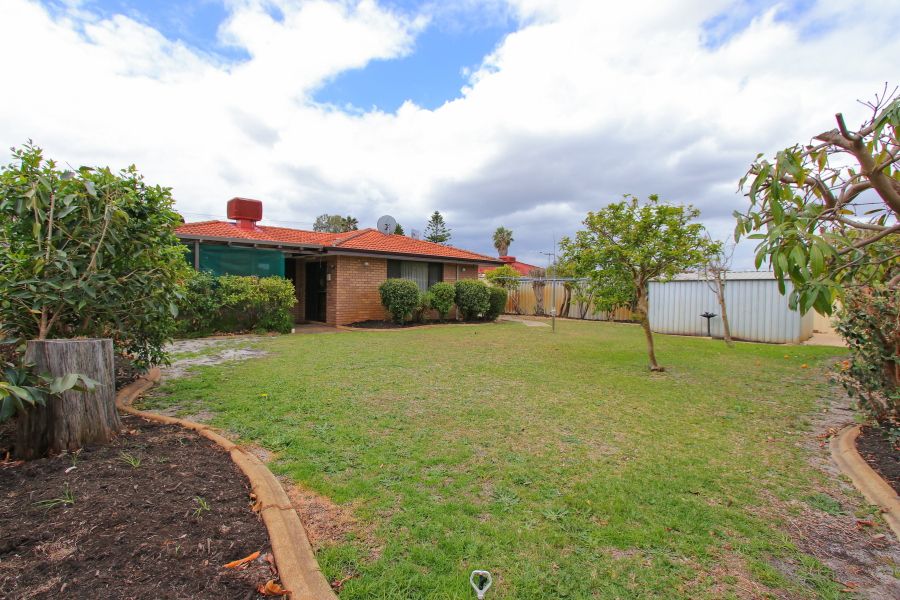 21 Yenisey Crescent, Beechboro, WA 6063