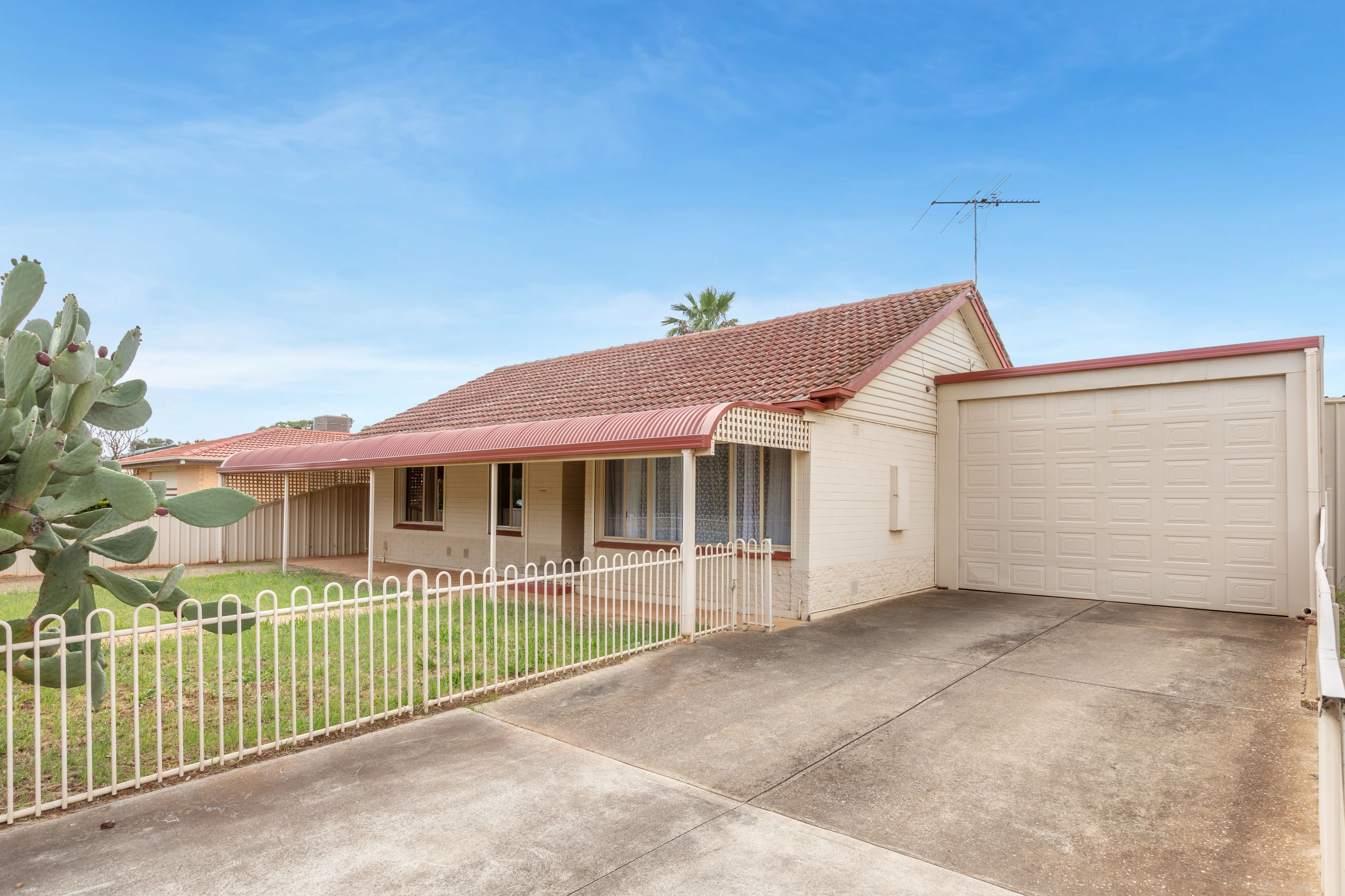 24 Marcian Avenue — photo from Ray White Craigmore