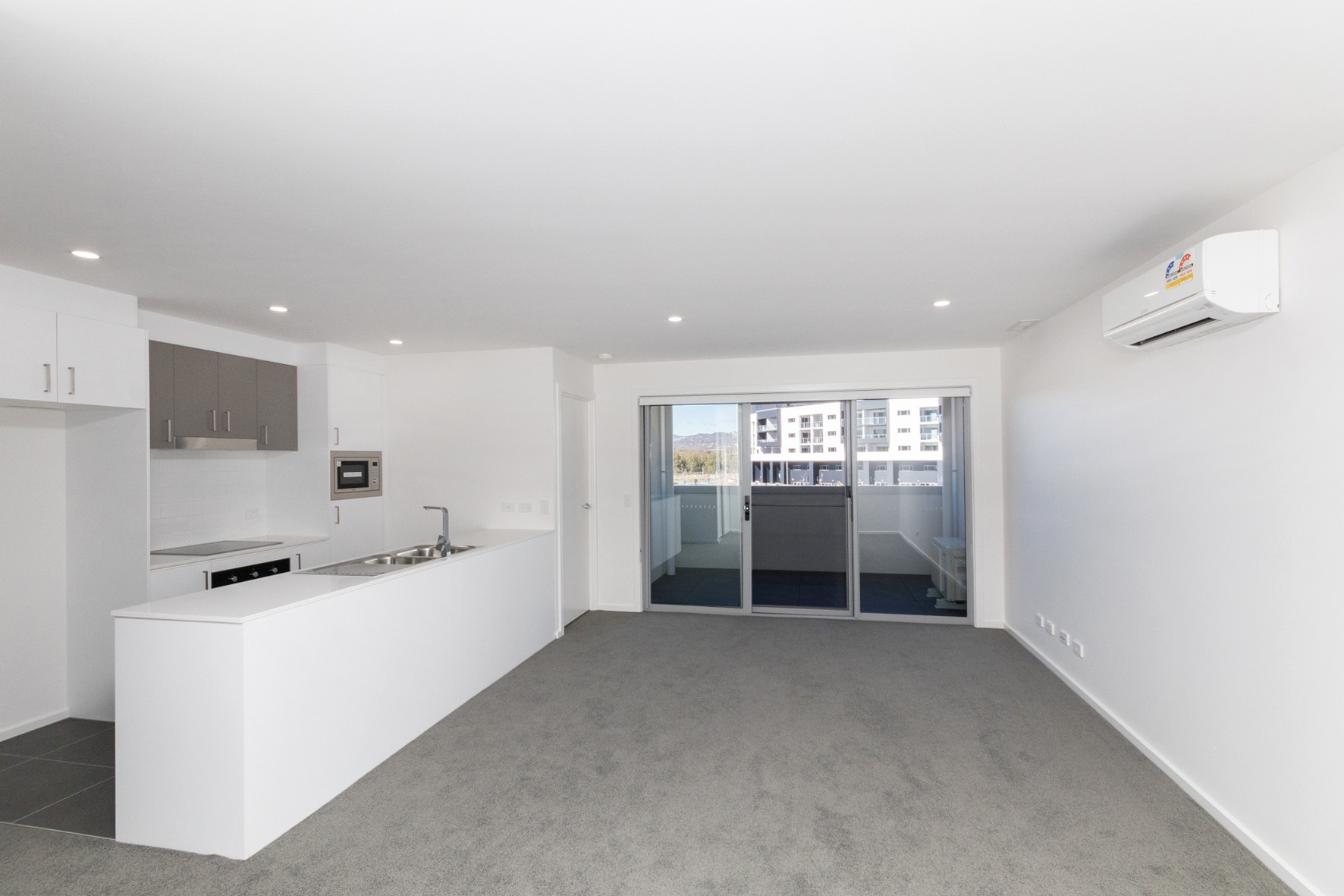 68/15 Limburg Way, Greenway, ACT 2900