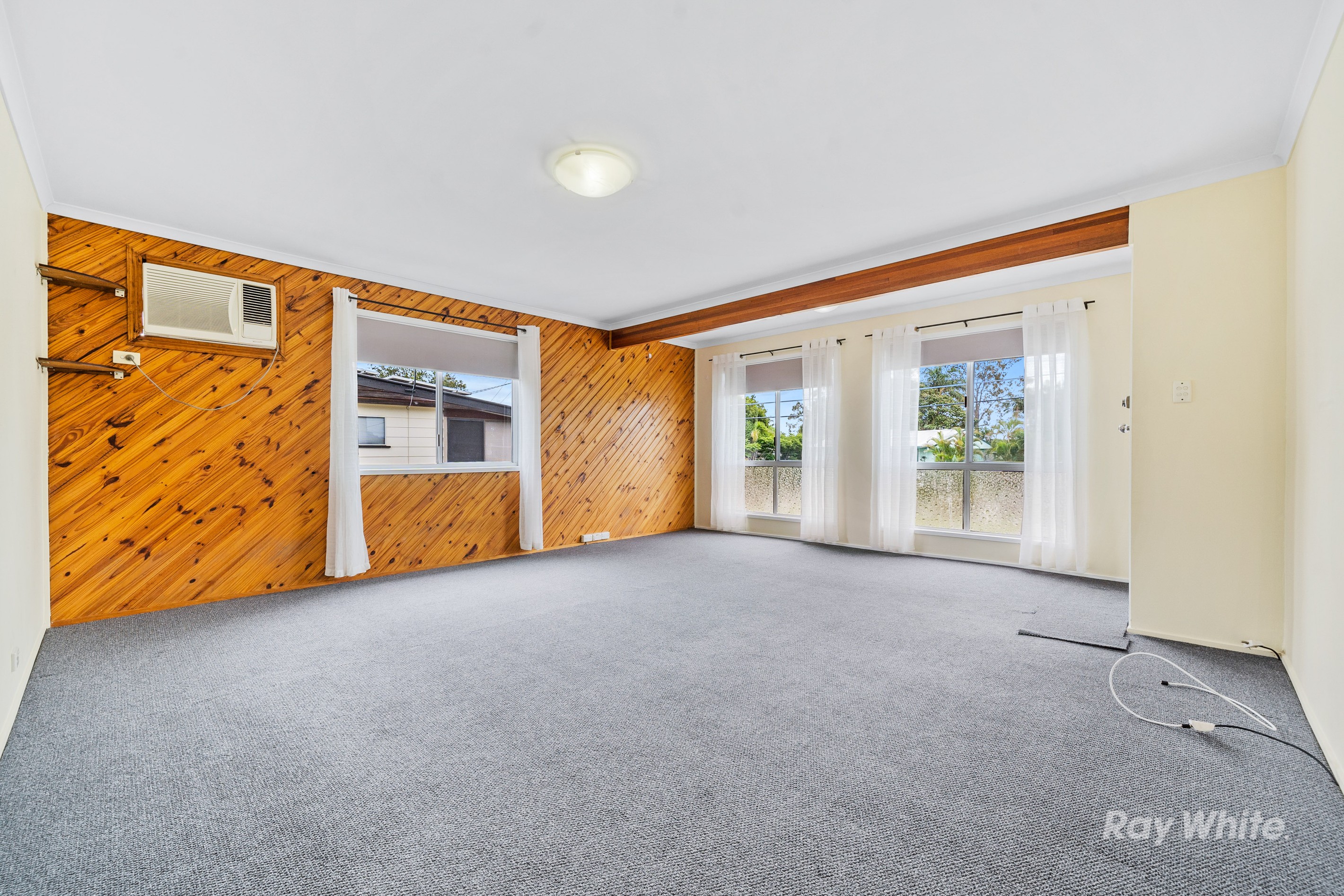 63 Aquarius Drive, Kingston, QLD 4114