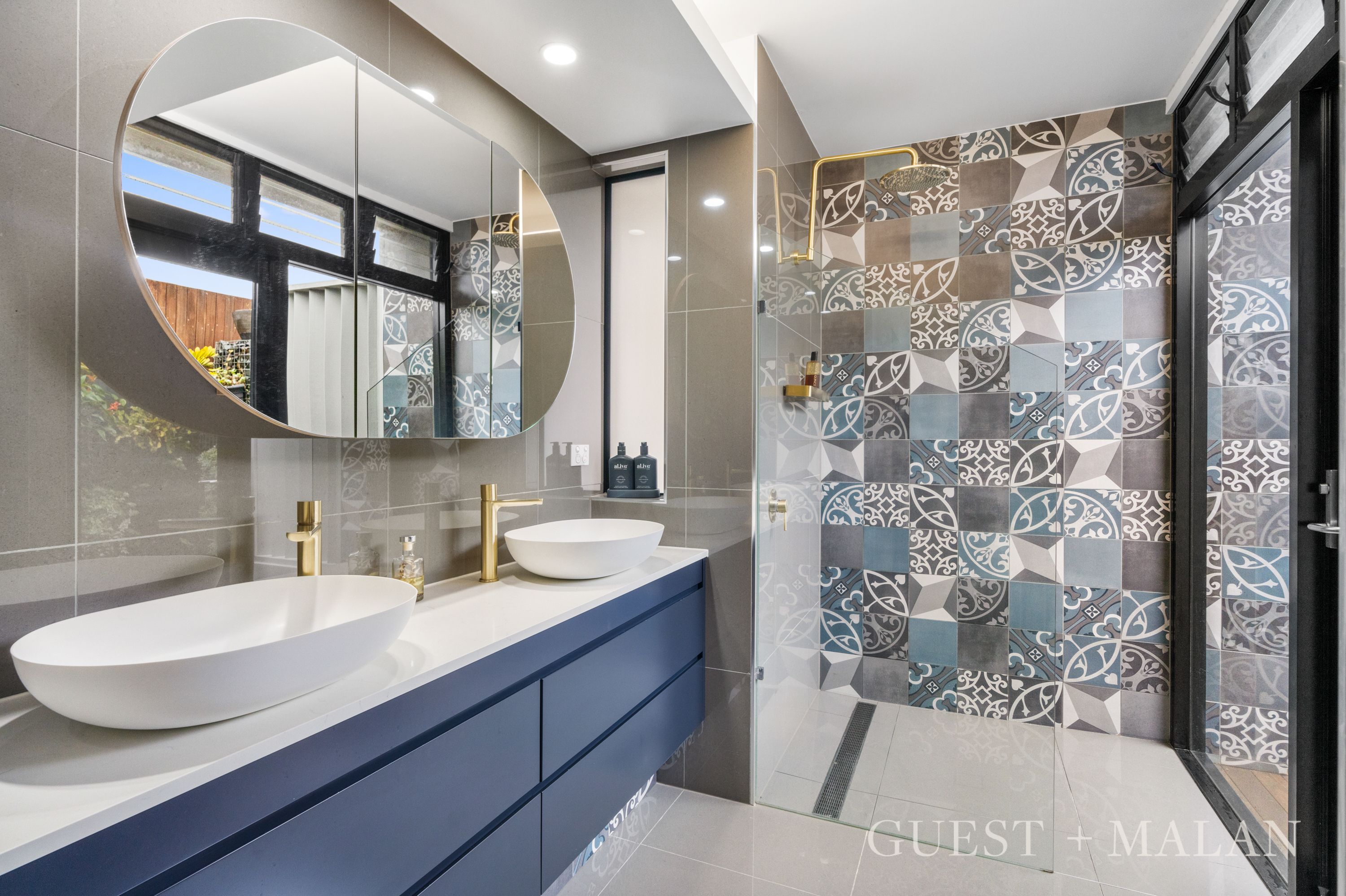61 Cominan Avenue — photo 16 of 30