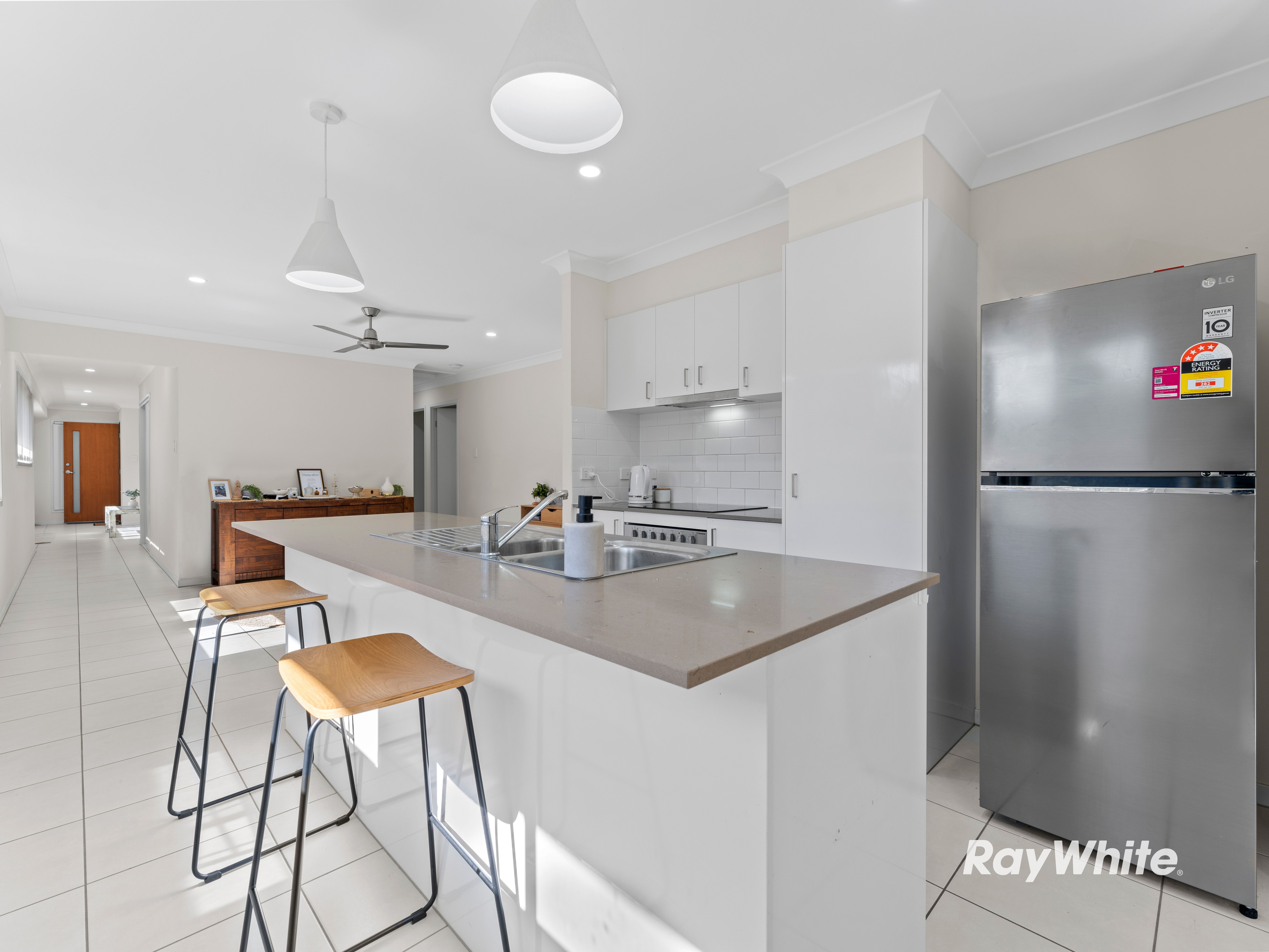7 Angus Court, Park Ridge, QLD 4125