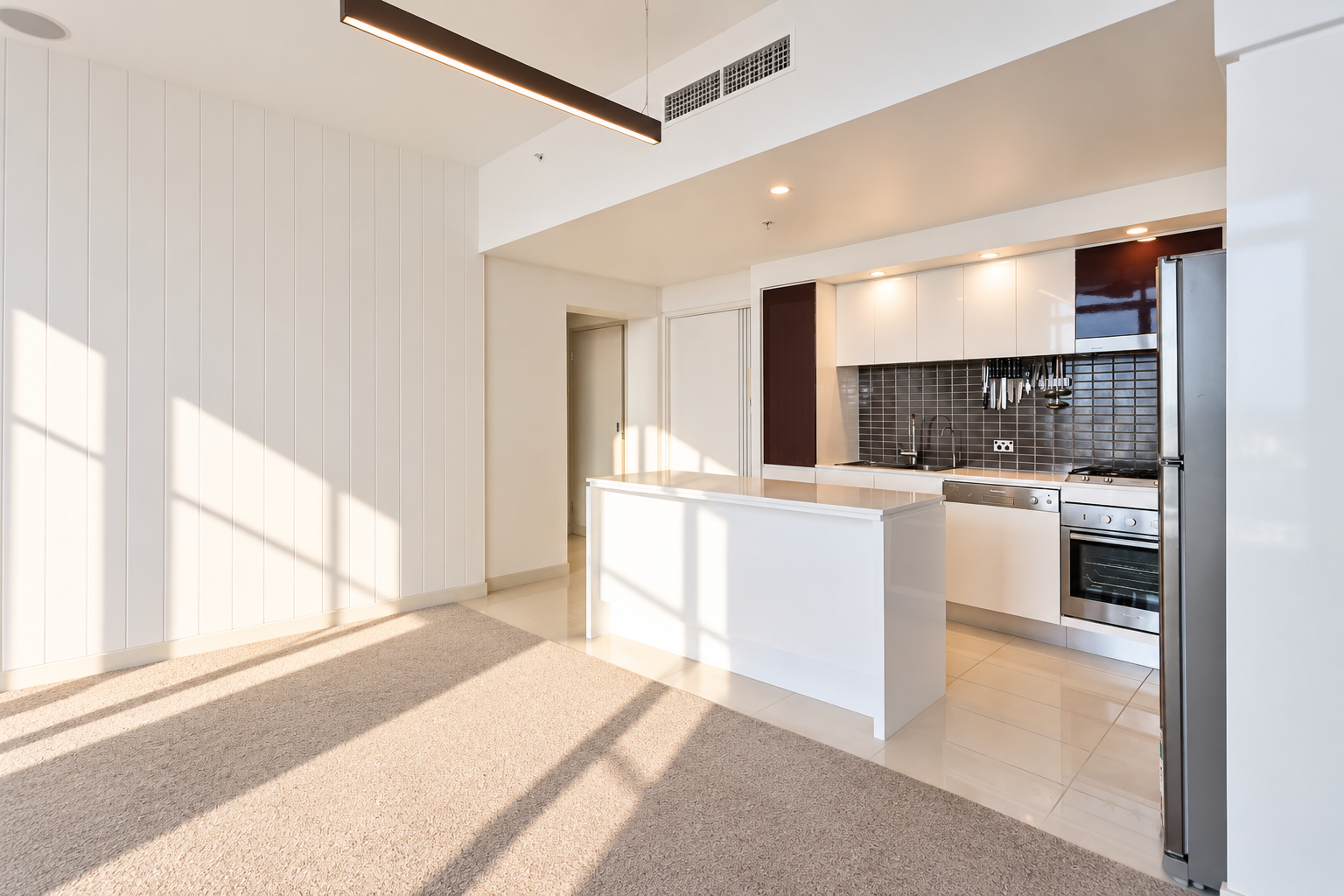 33809/9 Lawson Street — photo 11 of 30