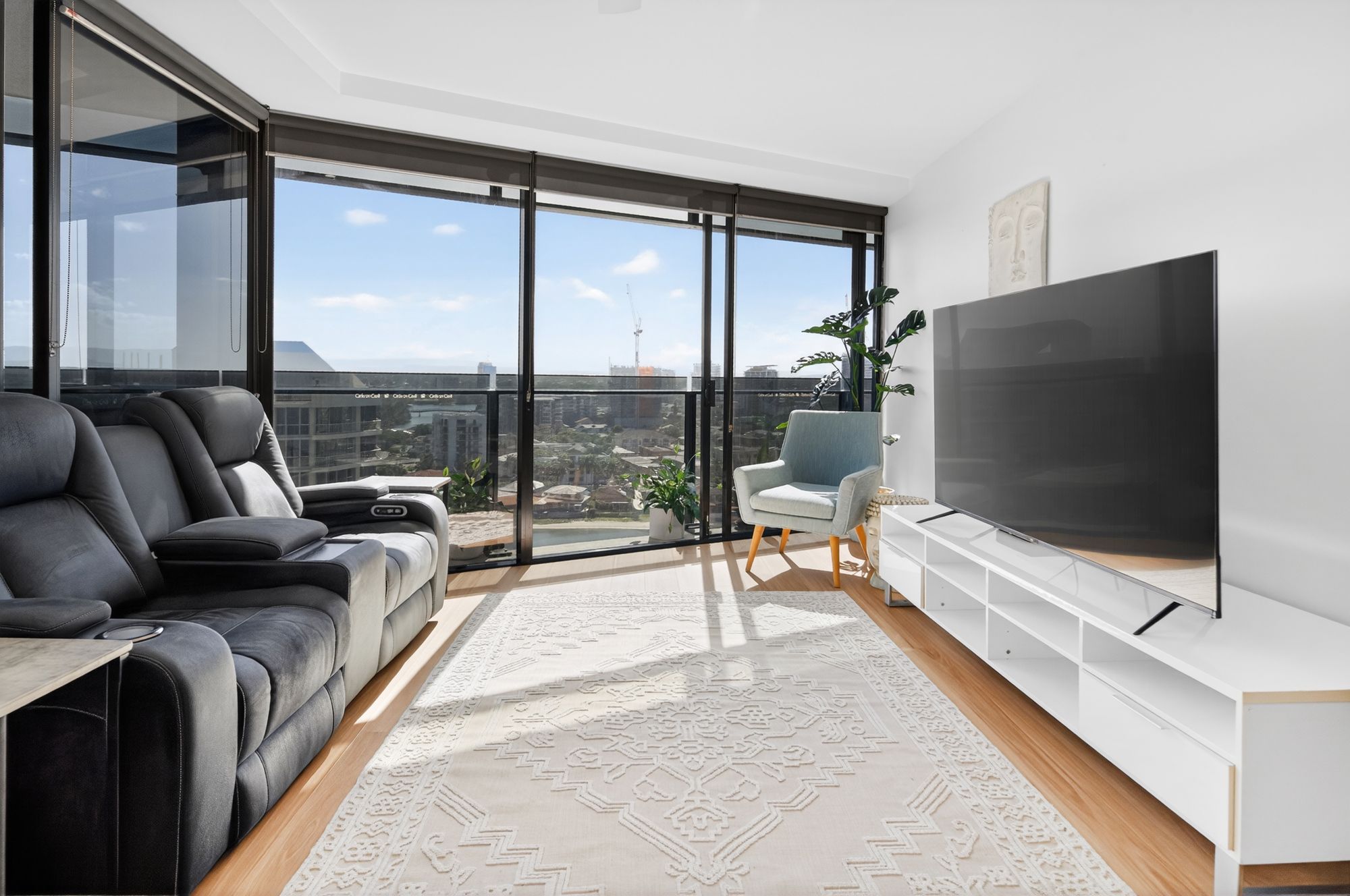 1136/9 Ferny Avenue, Surfers Paradise, QLD 4217