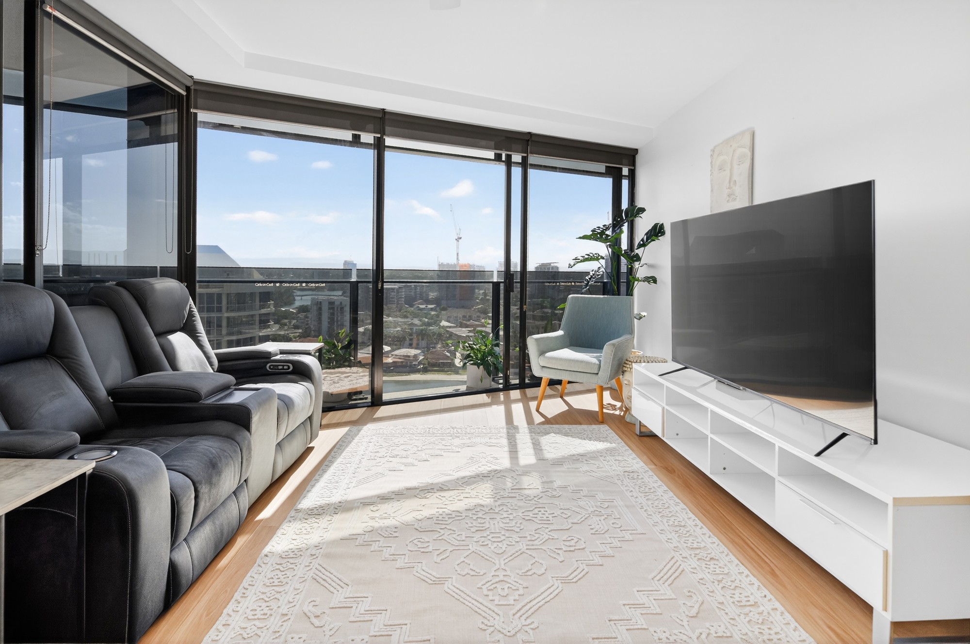 1136/9 Ferny Avenue, Surfers Paradise, QLD 4217