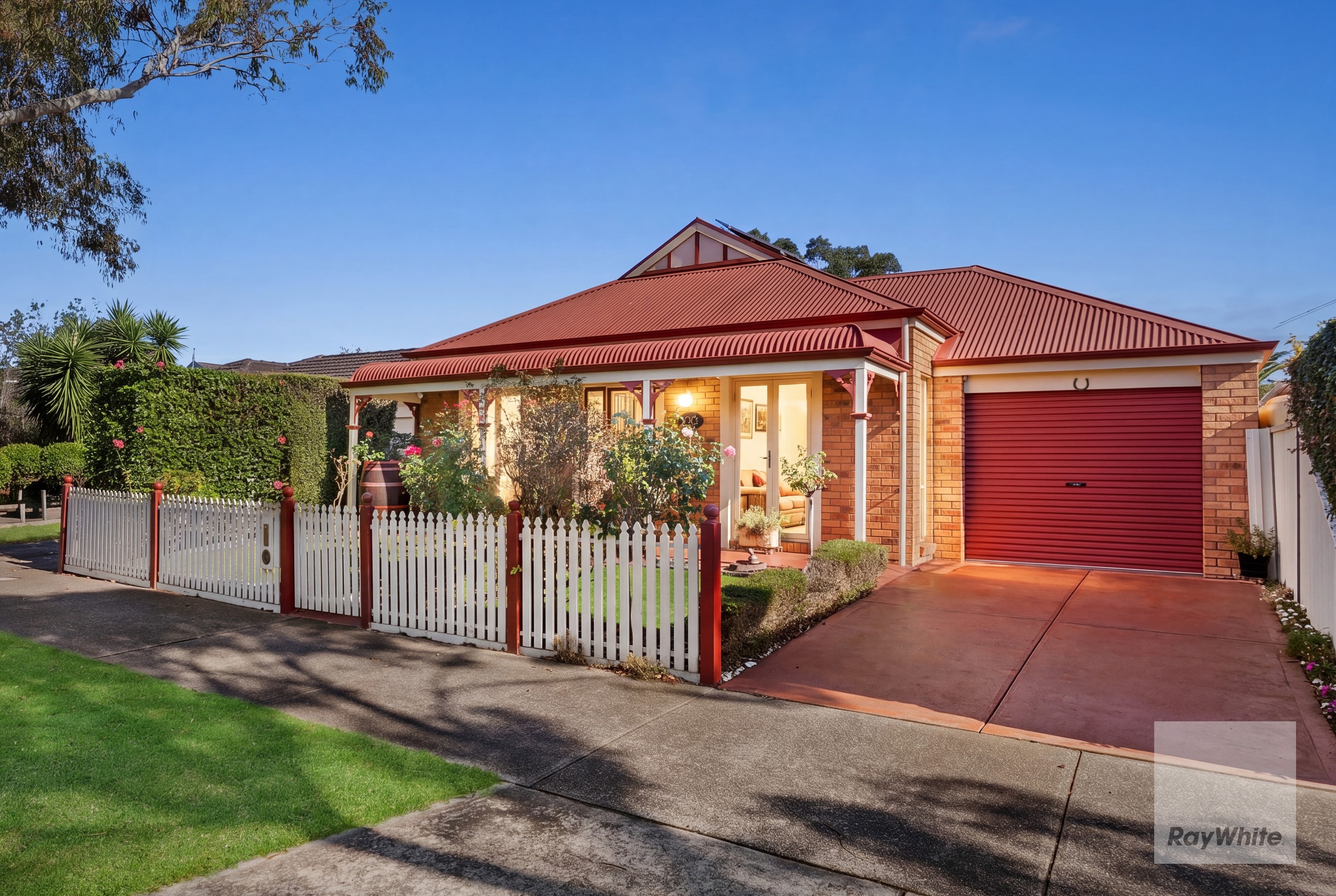 77 The Parkway, Caroline Springs, VIC 3023