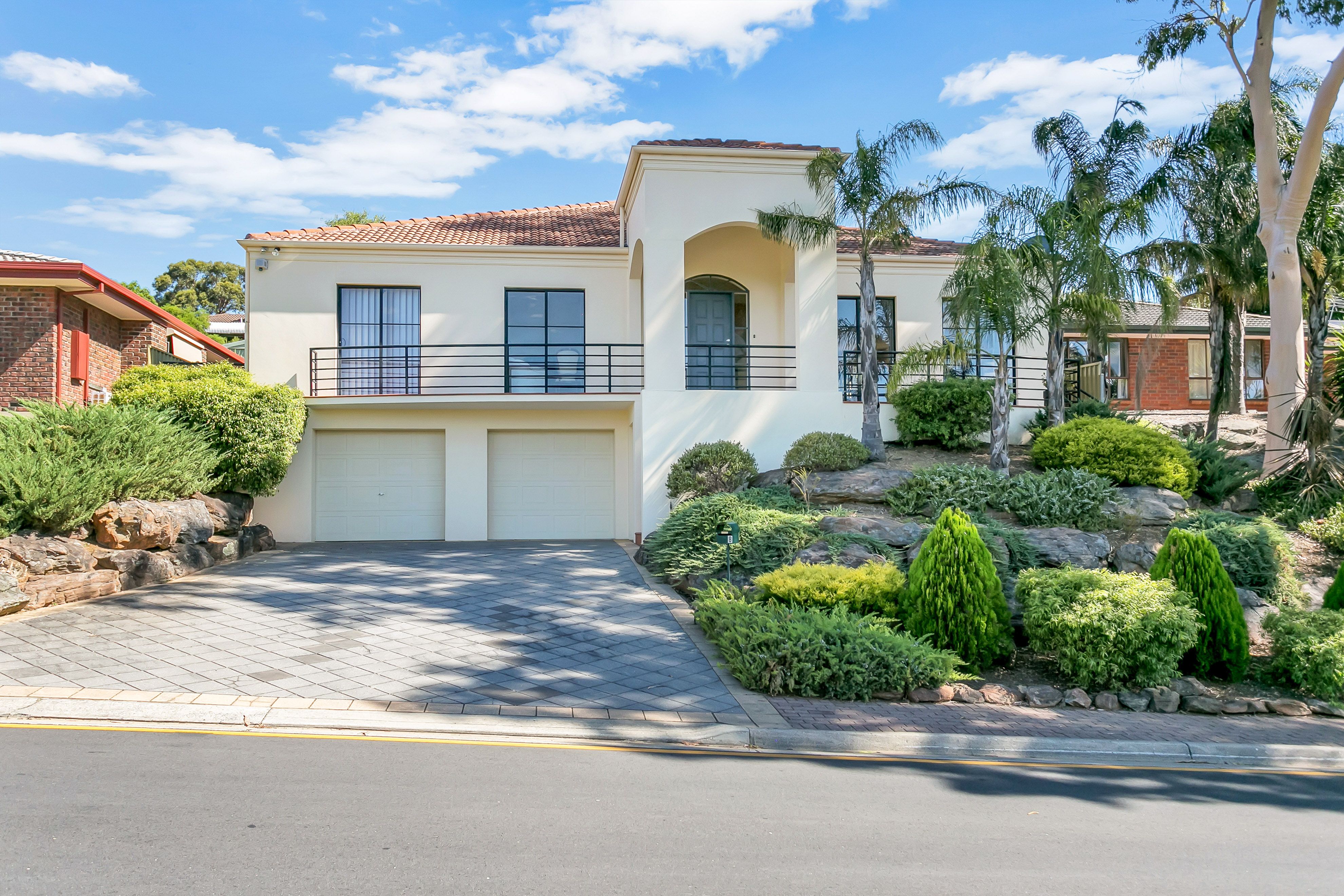 8 Courageous Avenue, Happy Valley SA 5159