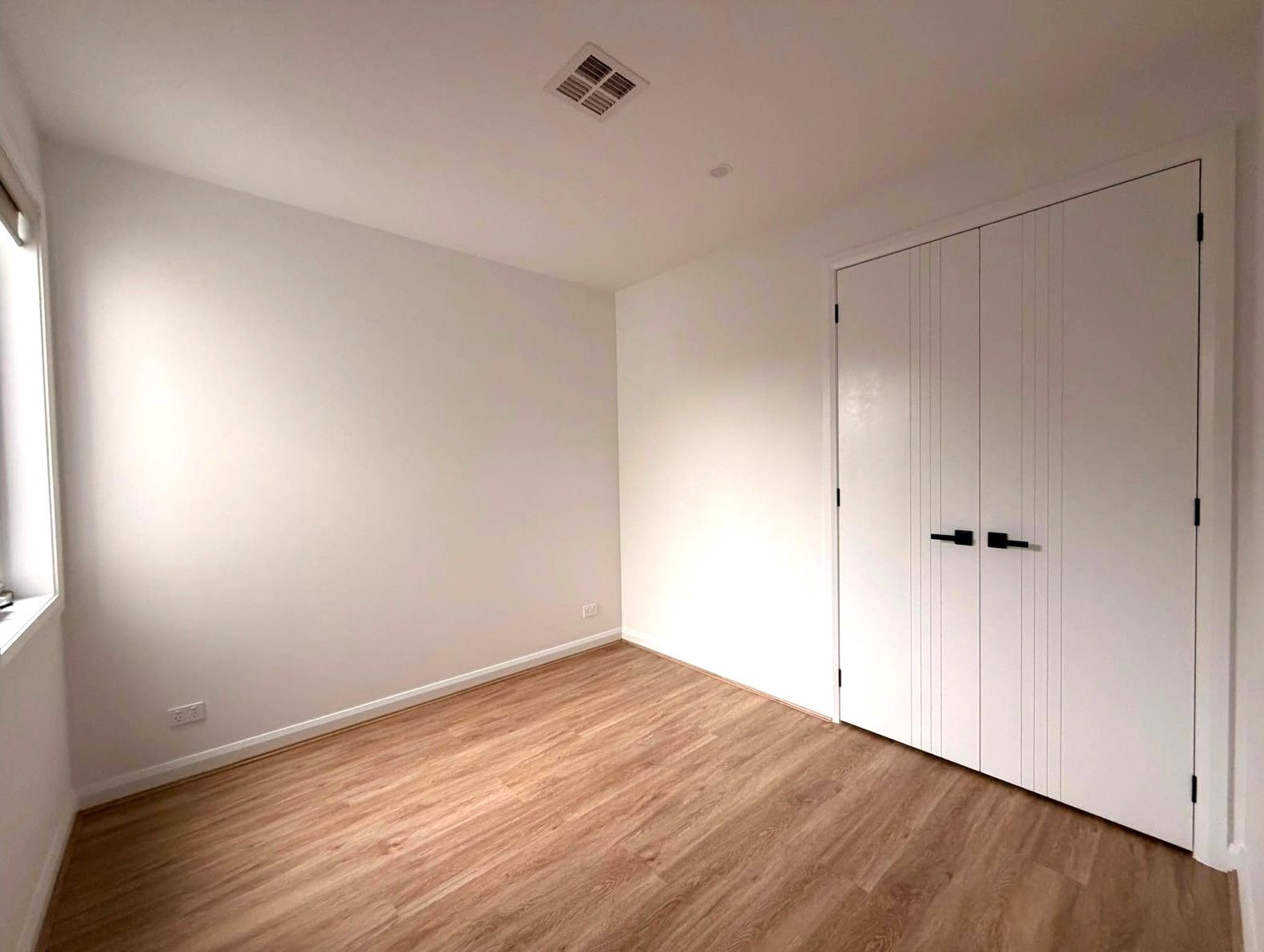 30 Esmeralda Avenue — photo 8 of 12