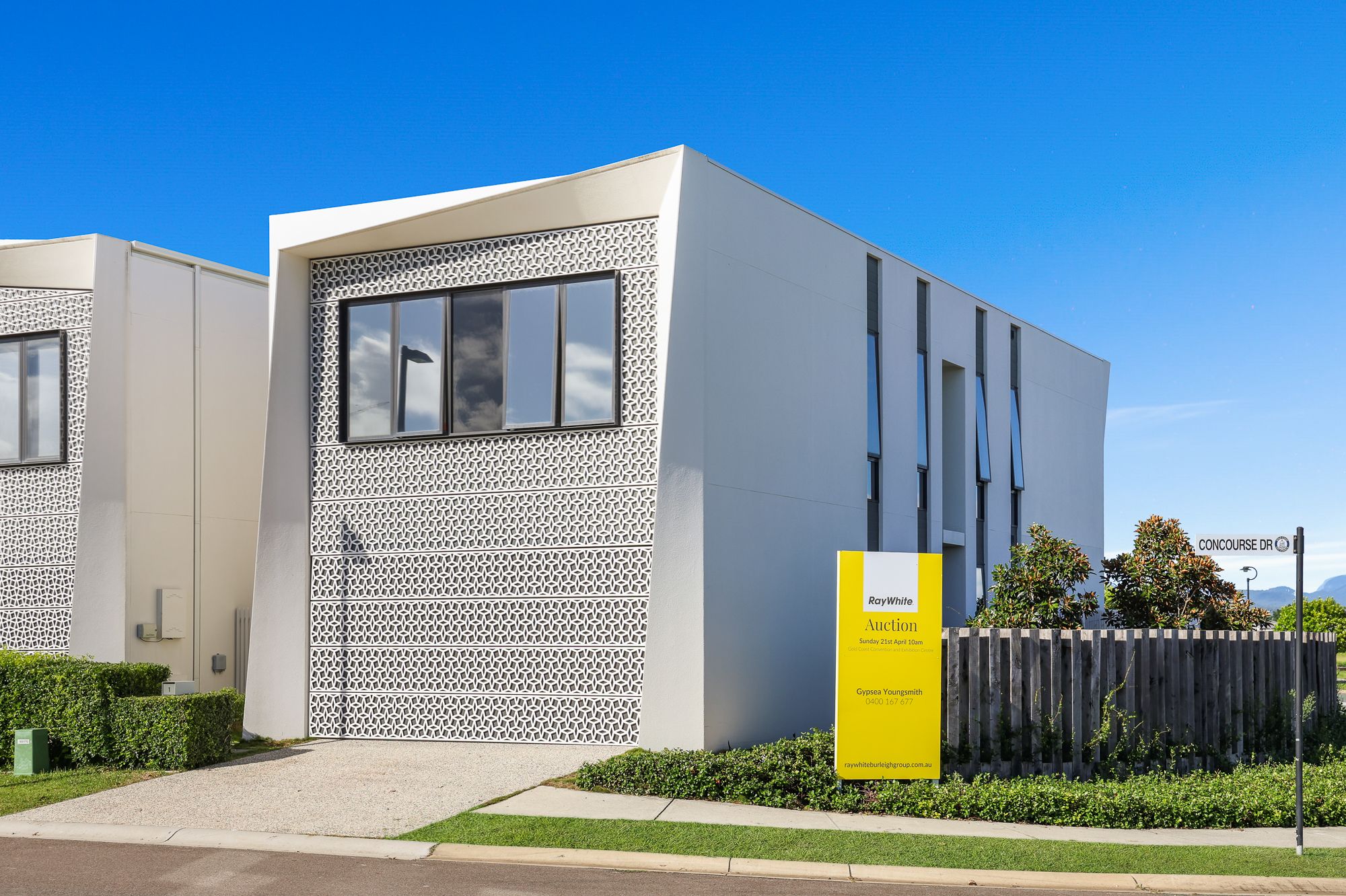 1 Concourse Drive, Mermaid Waters, QLD 4218