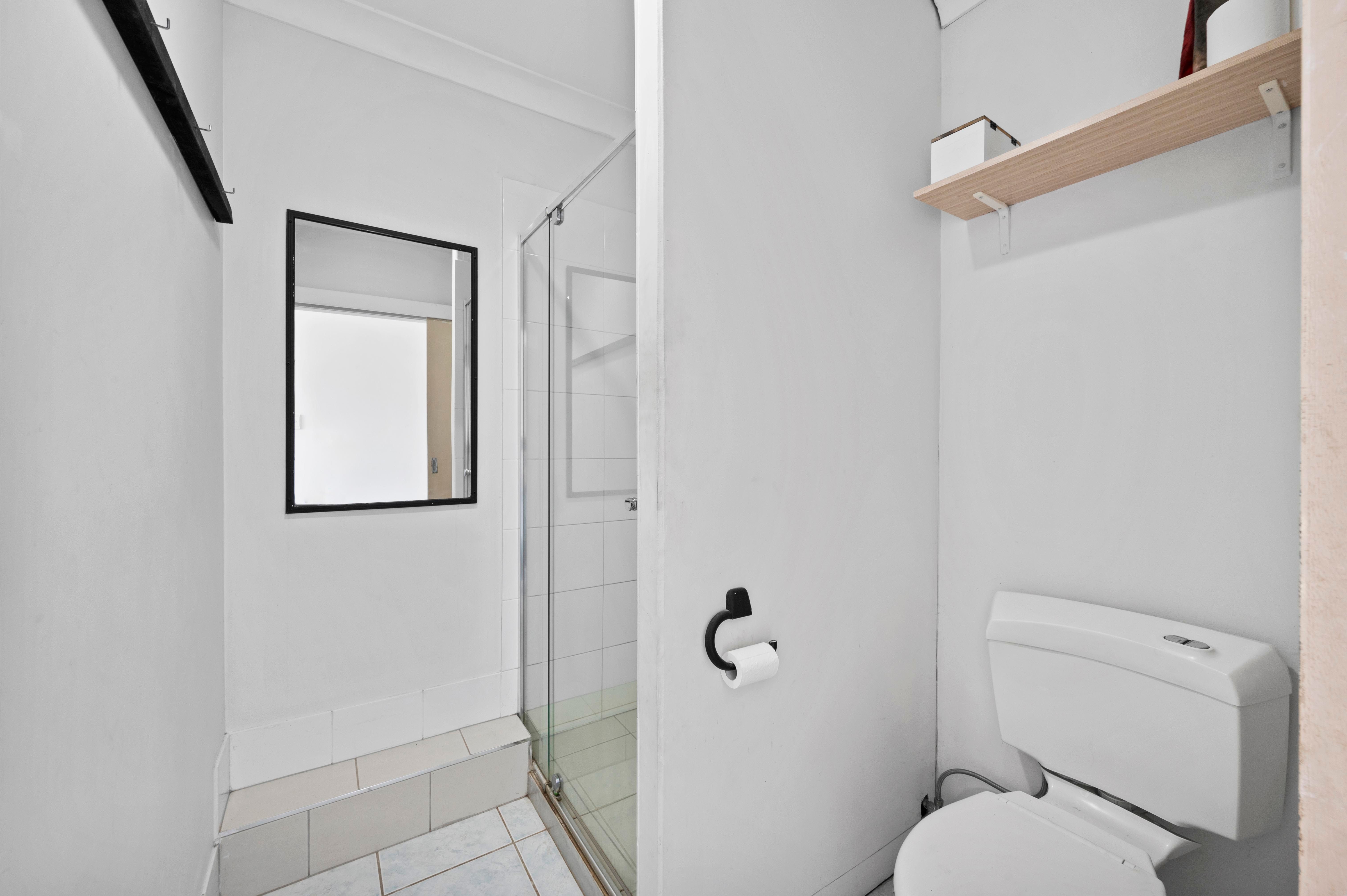 18-20 Comet Court — photo 11 of 21