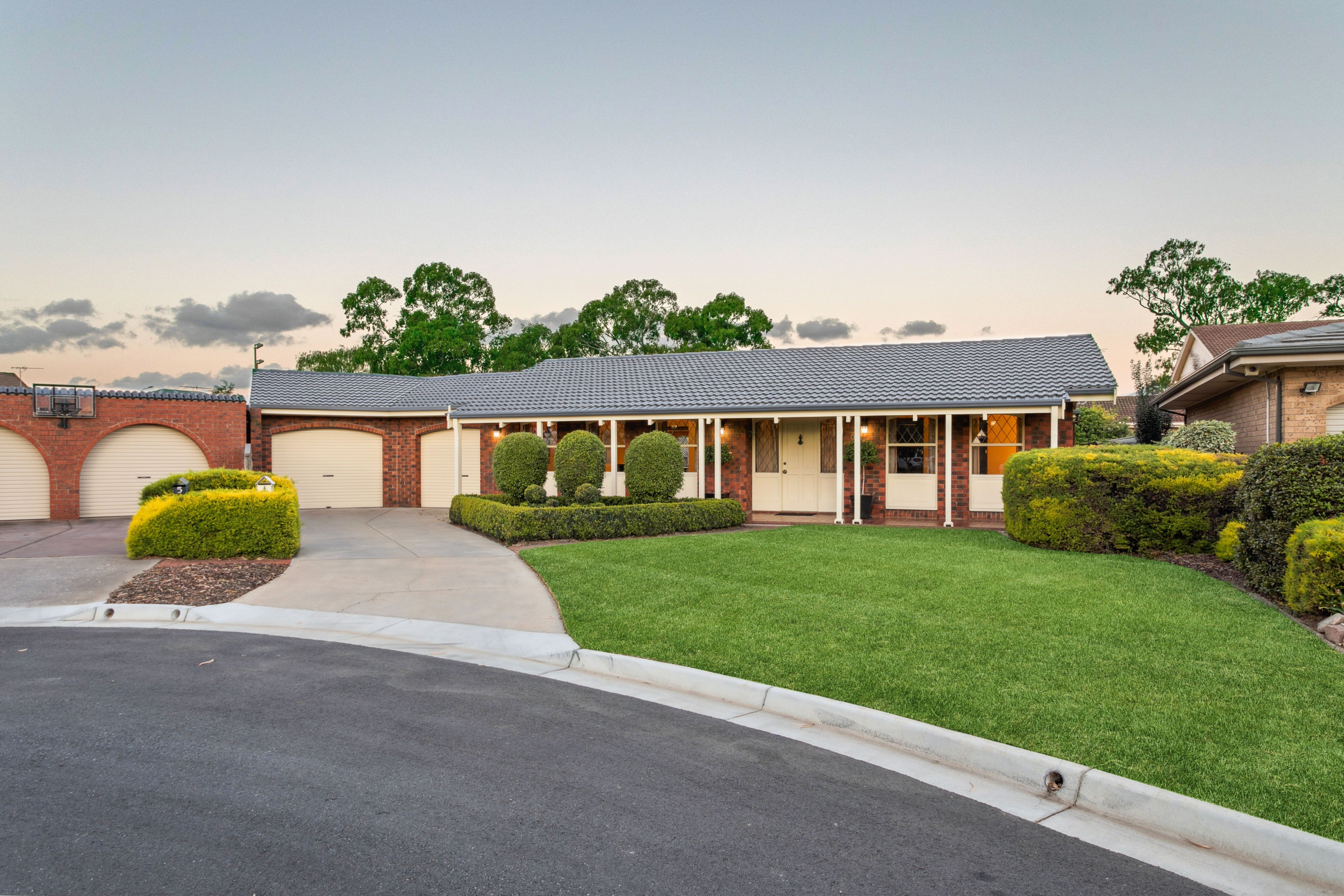 6 Hampton Court, Kidman Park, SA 5025