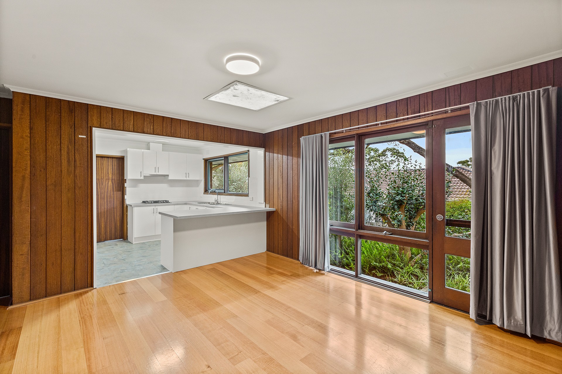 20 The Boulevard, Glen Waverley, VIC 3150