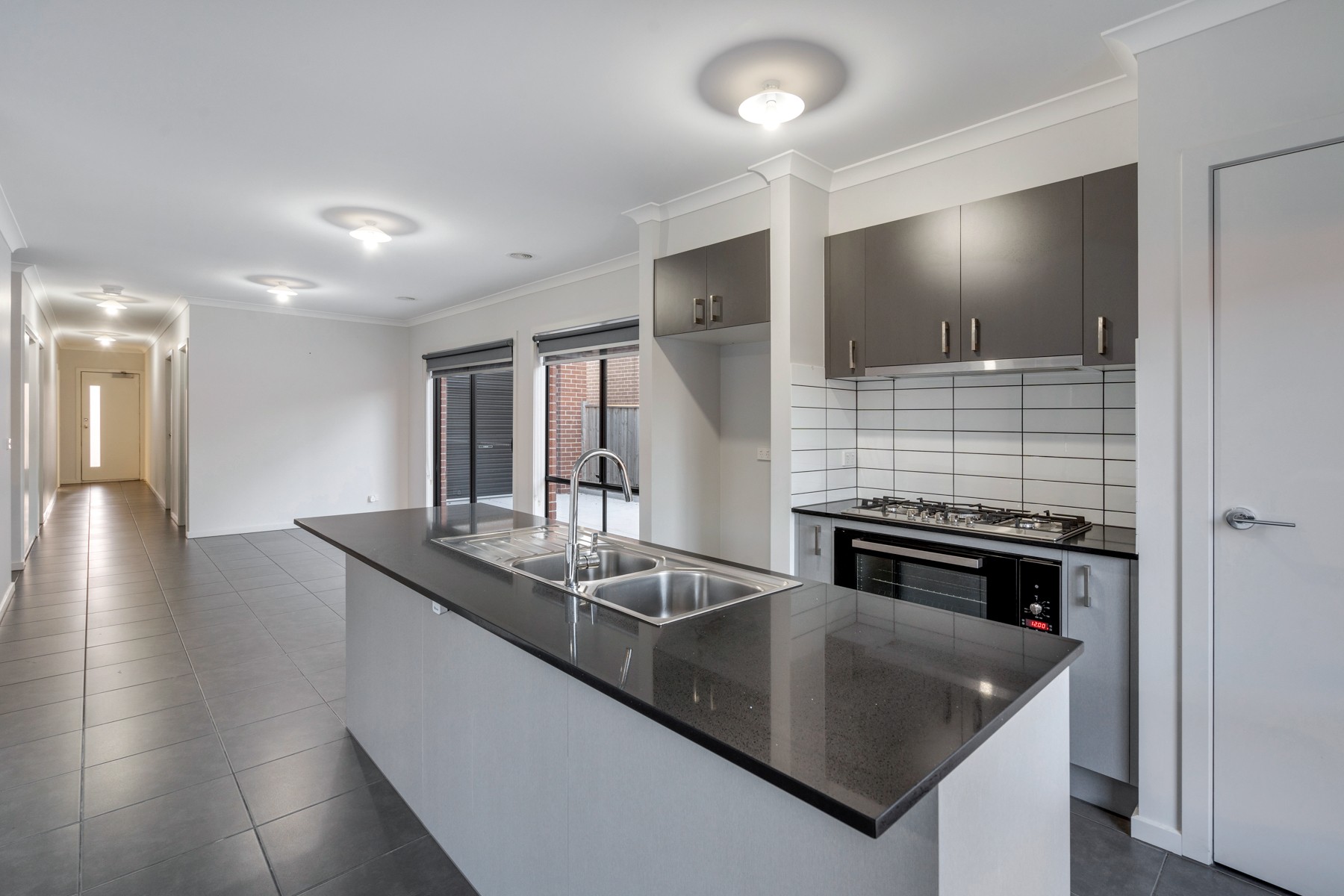 6 Feodora Street, Greenvale, VIC 3059