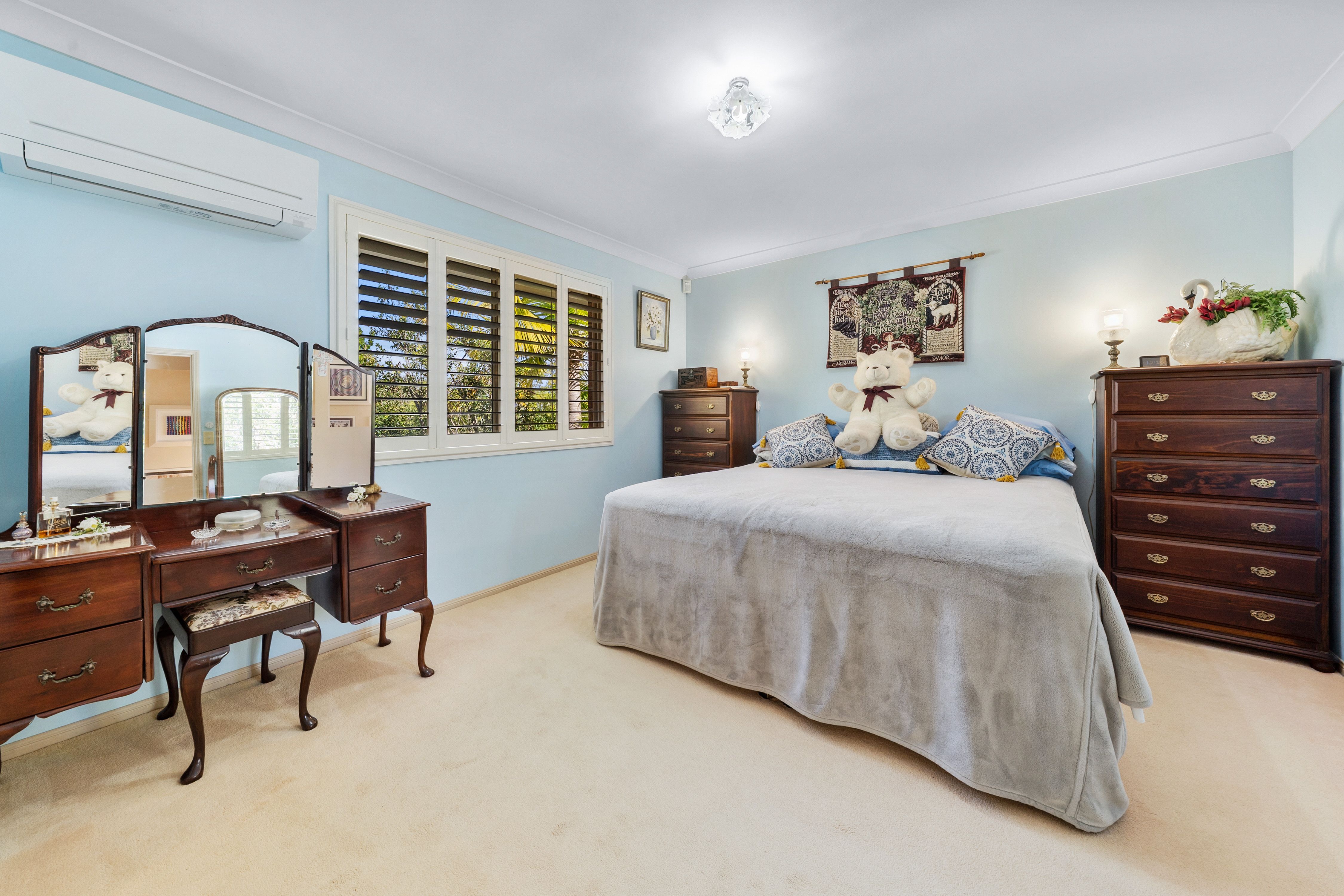 14 Innes Crescent — photo 9 of 16