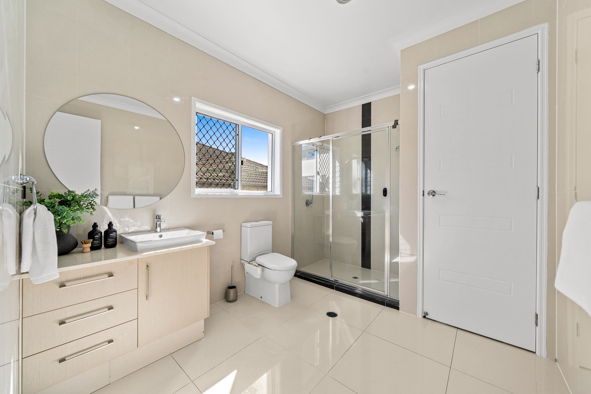 18 Henderson Street — photo 17 of 23