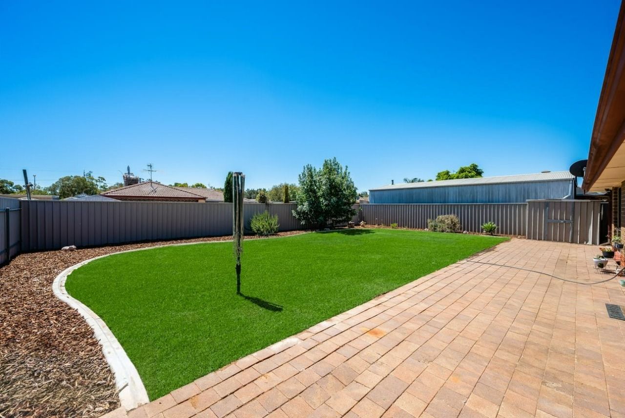 15 Orinoco Street — photo 14 of 15