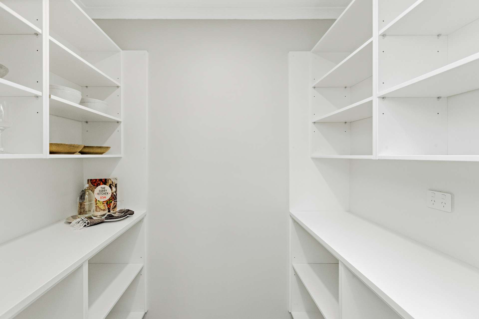 64 Eriksen Road photo 5