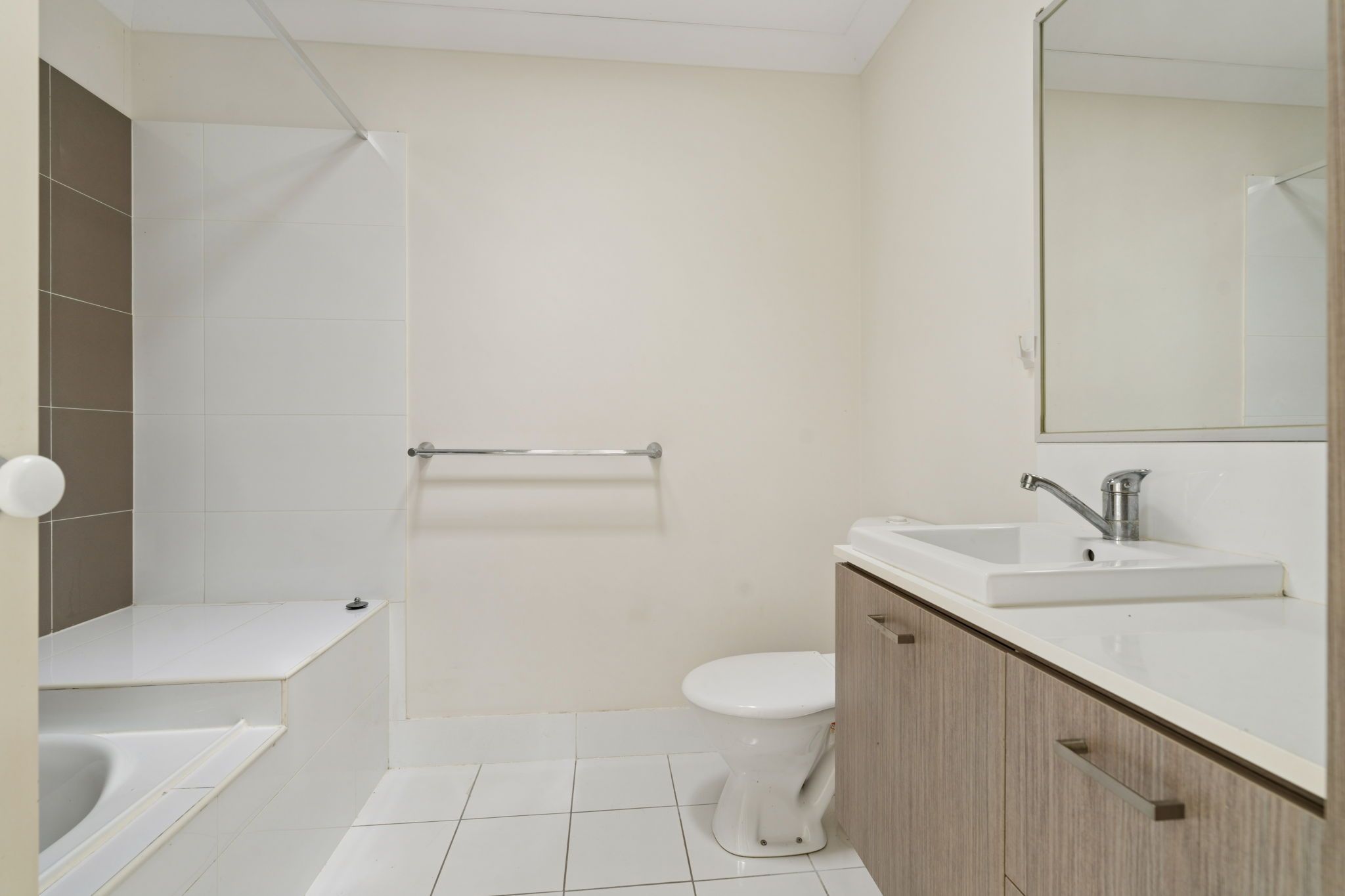 15/6 Mactier Drive — photo 14 of 25