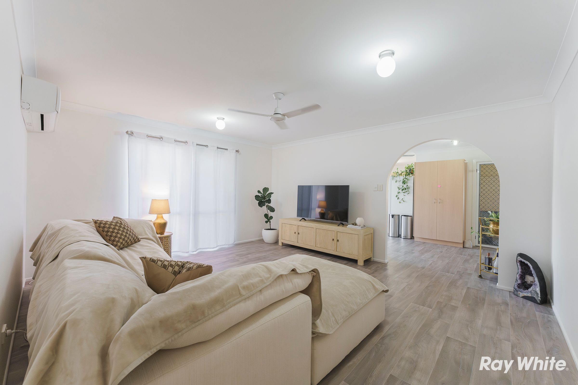 2 Lorrikeet Court, Norman Gardens, QLD 4701