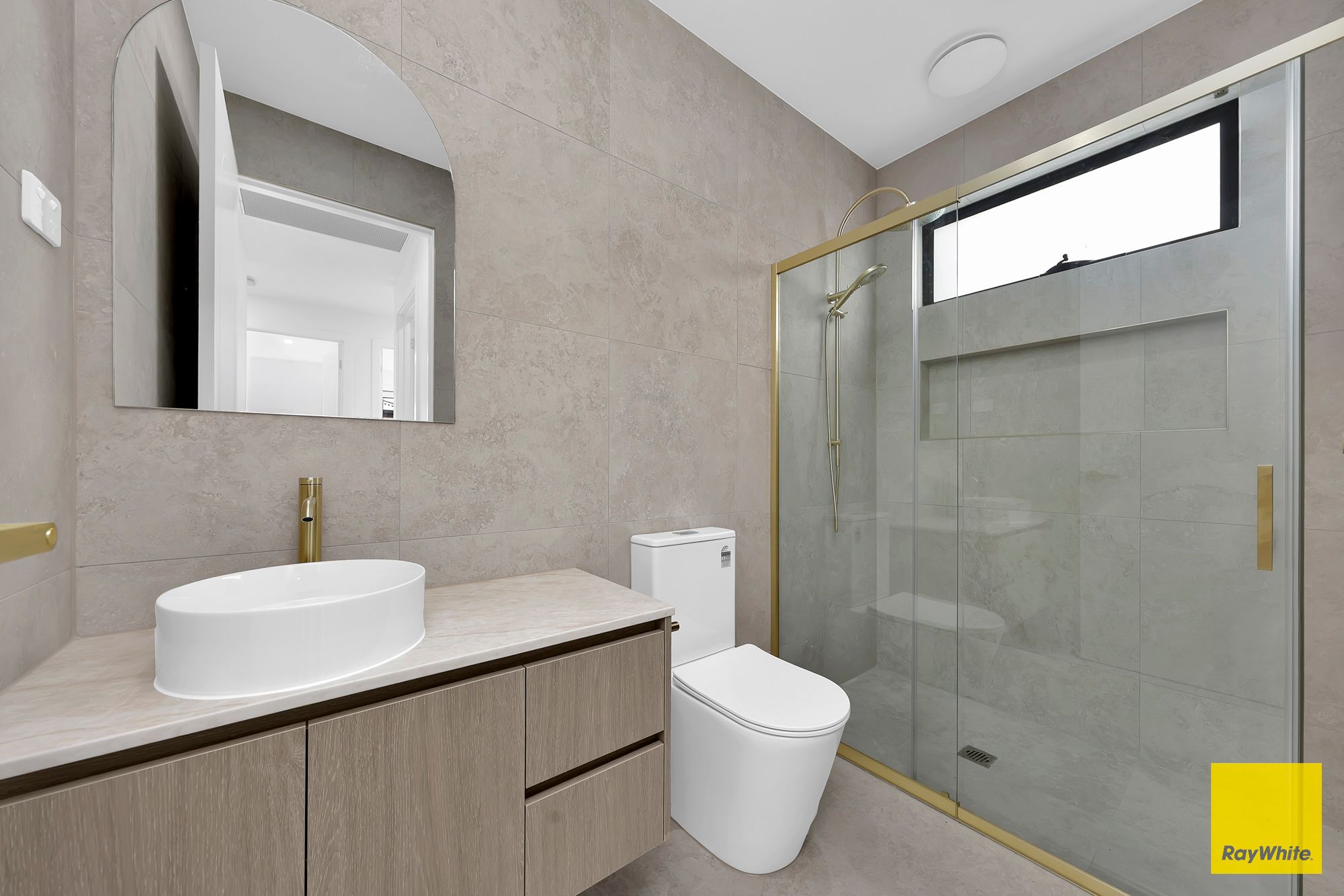 21 Stork Street — photo 10 of 11
